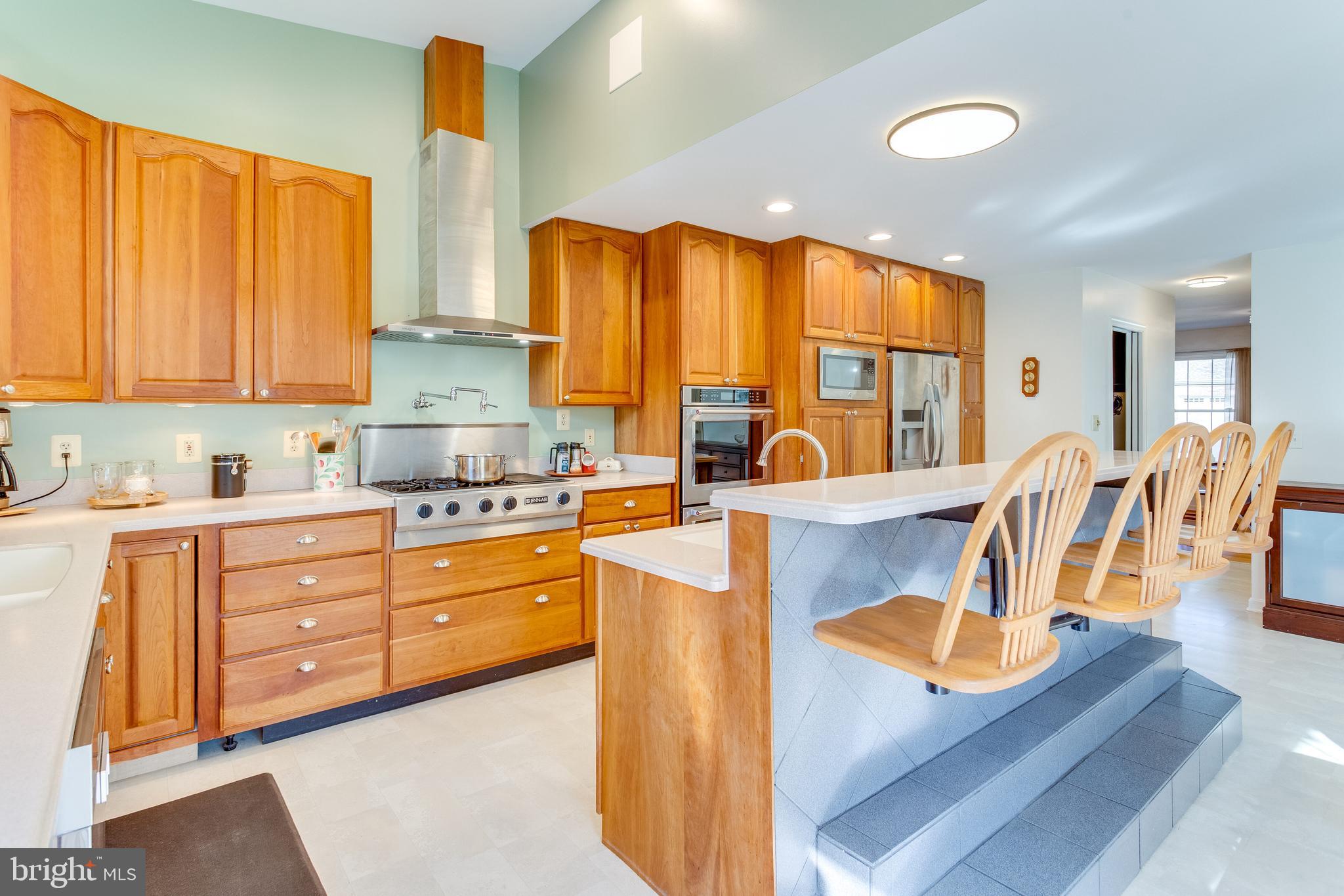 BRYNWOOD HILLS - Residential