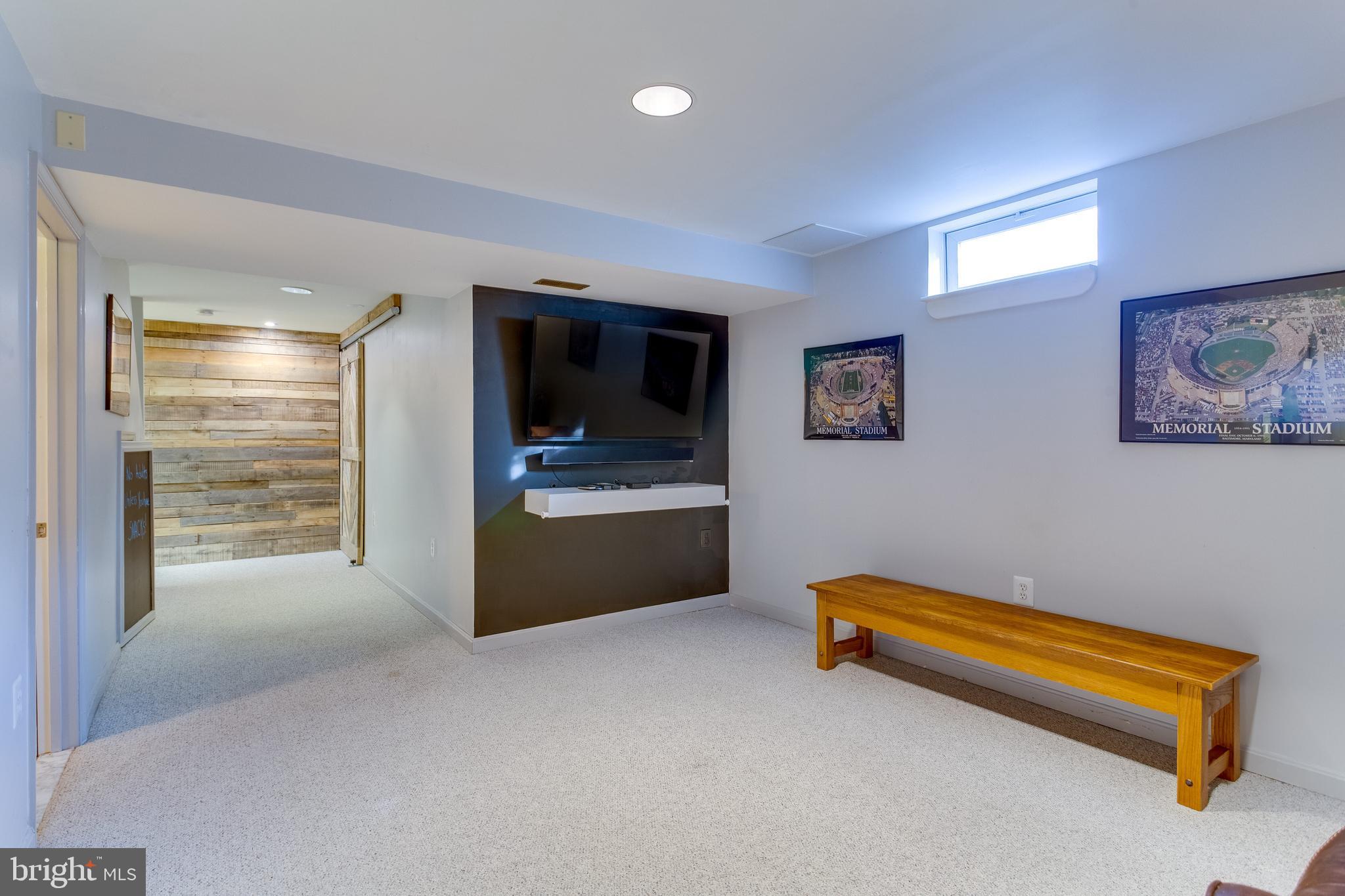 BRYNWOOD HILLS - Residential