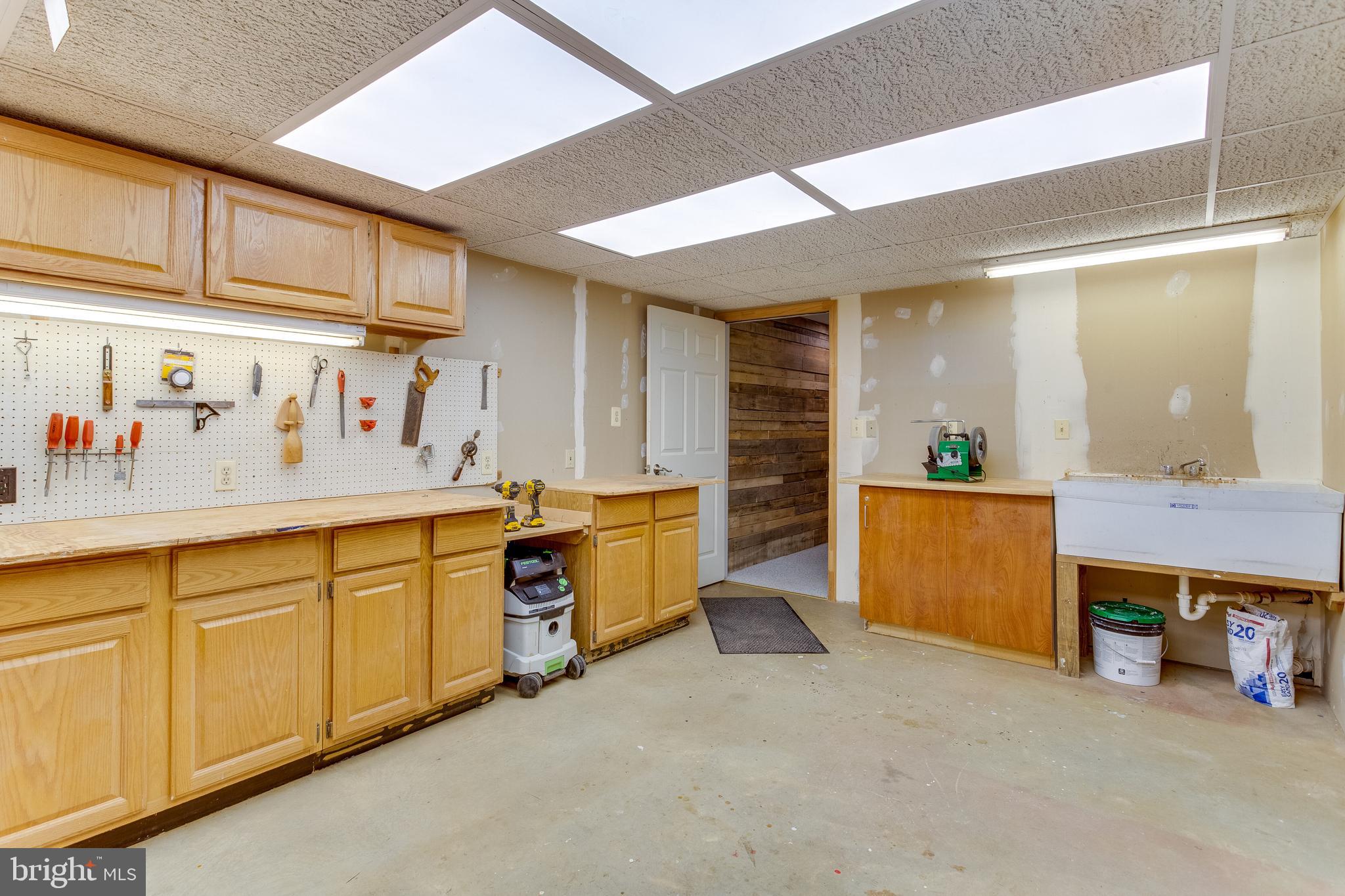 BRYNWOOD HILLS - Residential