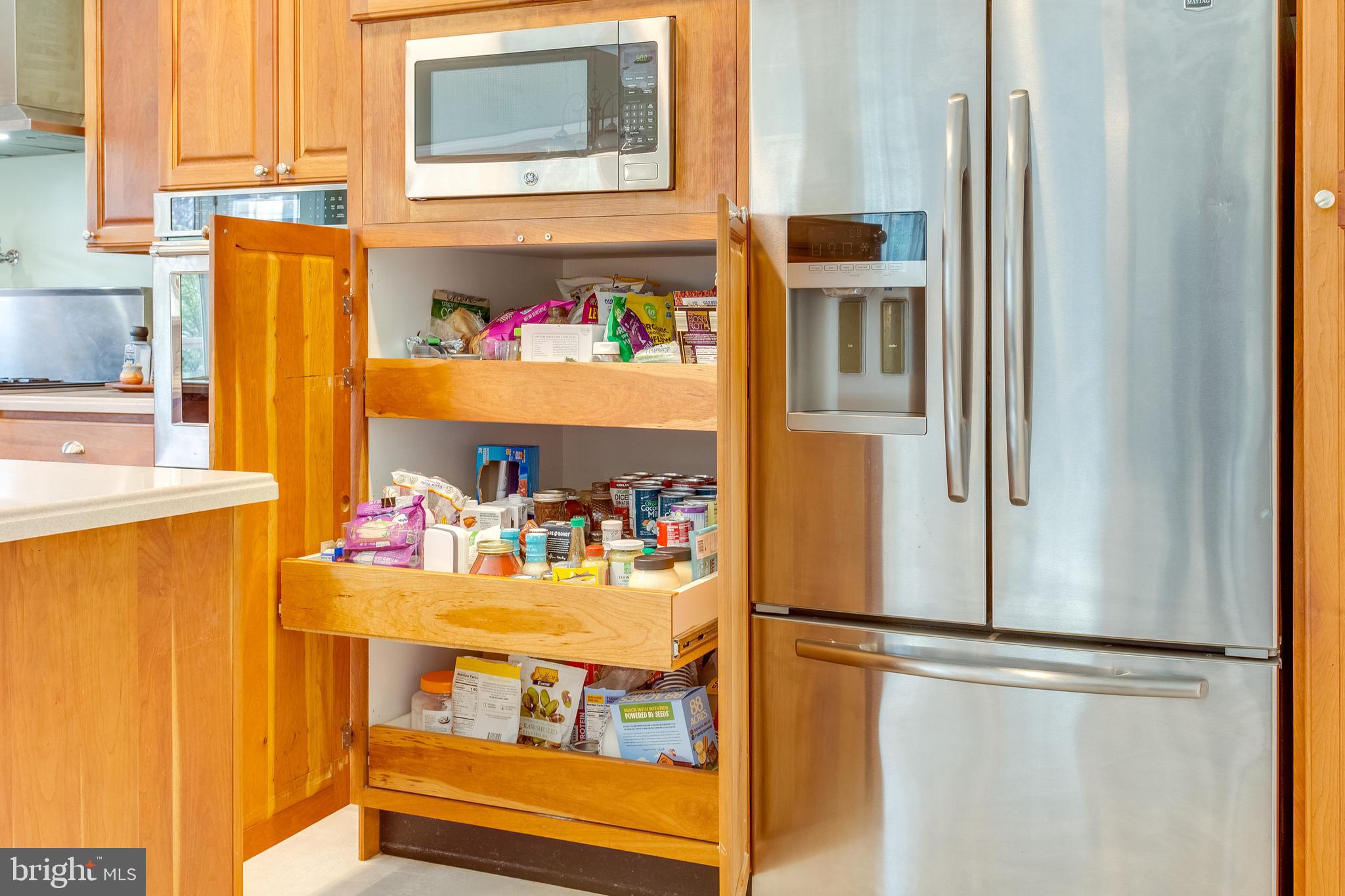 BRYNWOOD HILLS - Residential