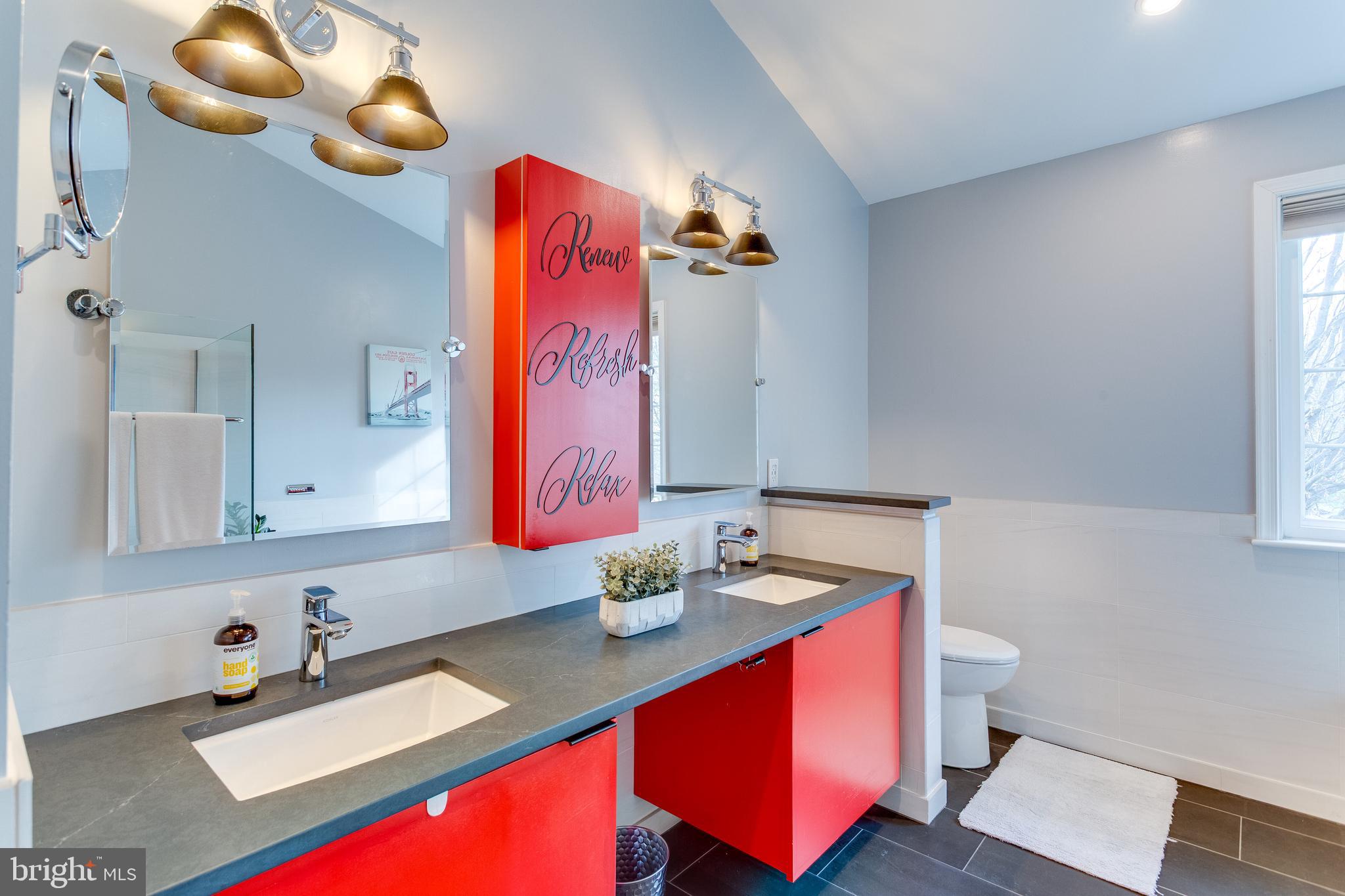 BRYNWOOD HILLS - Residential