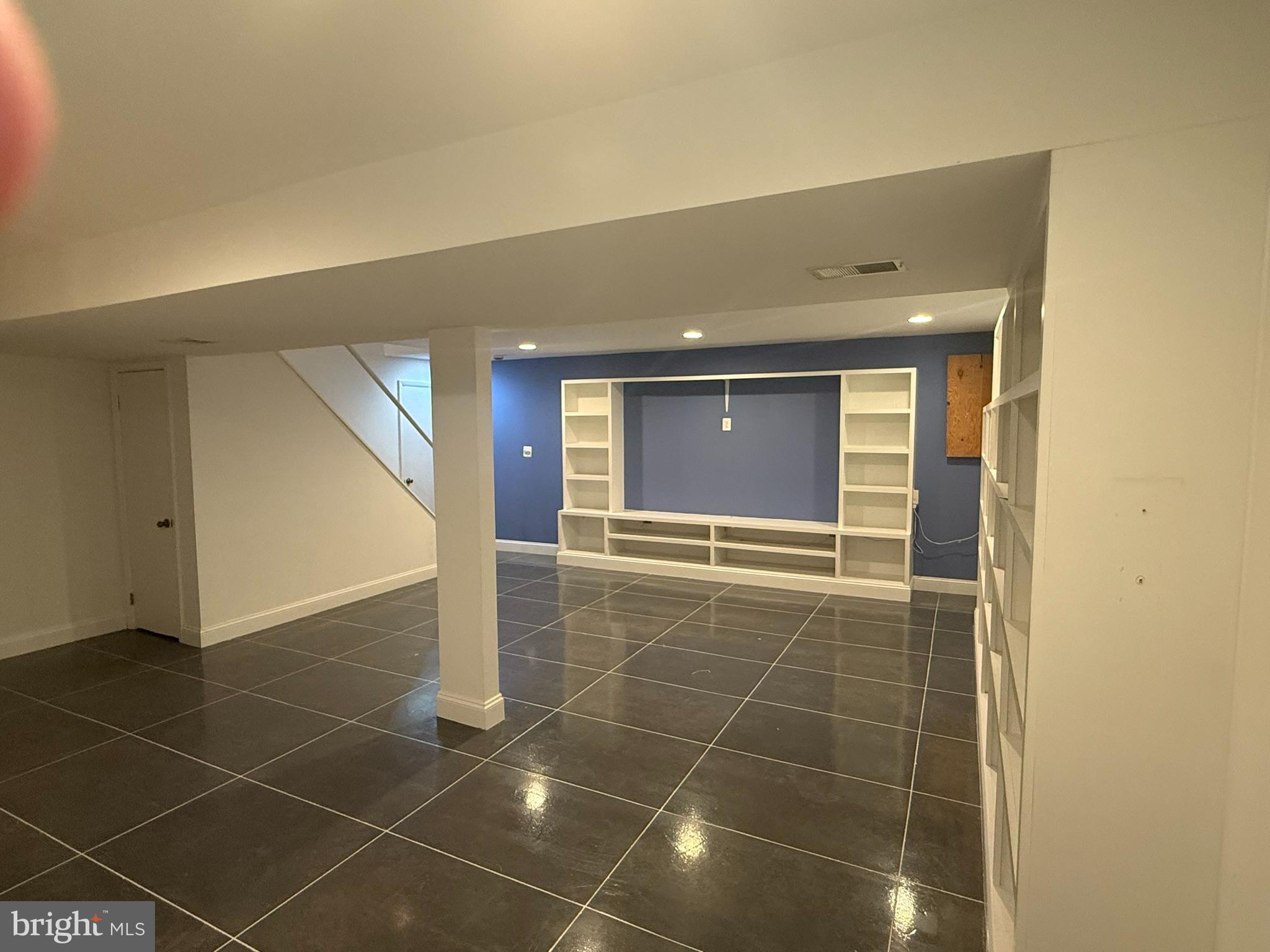 OLNEY OAKS - Residential Lease