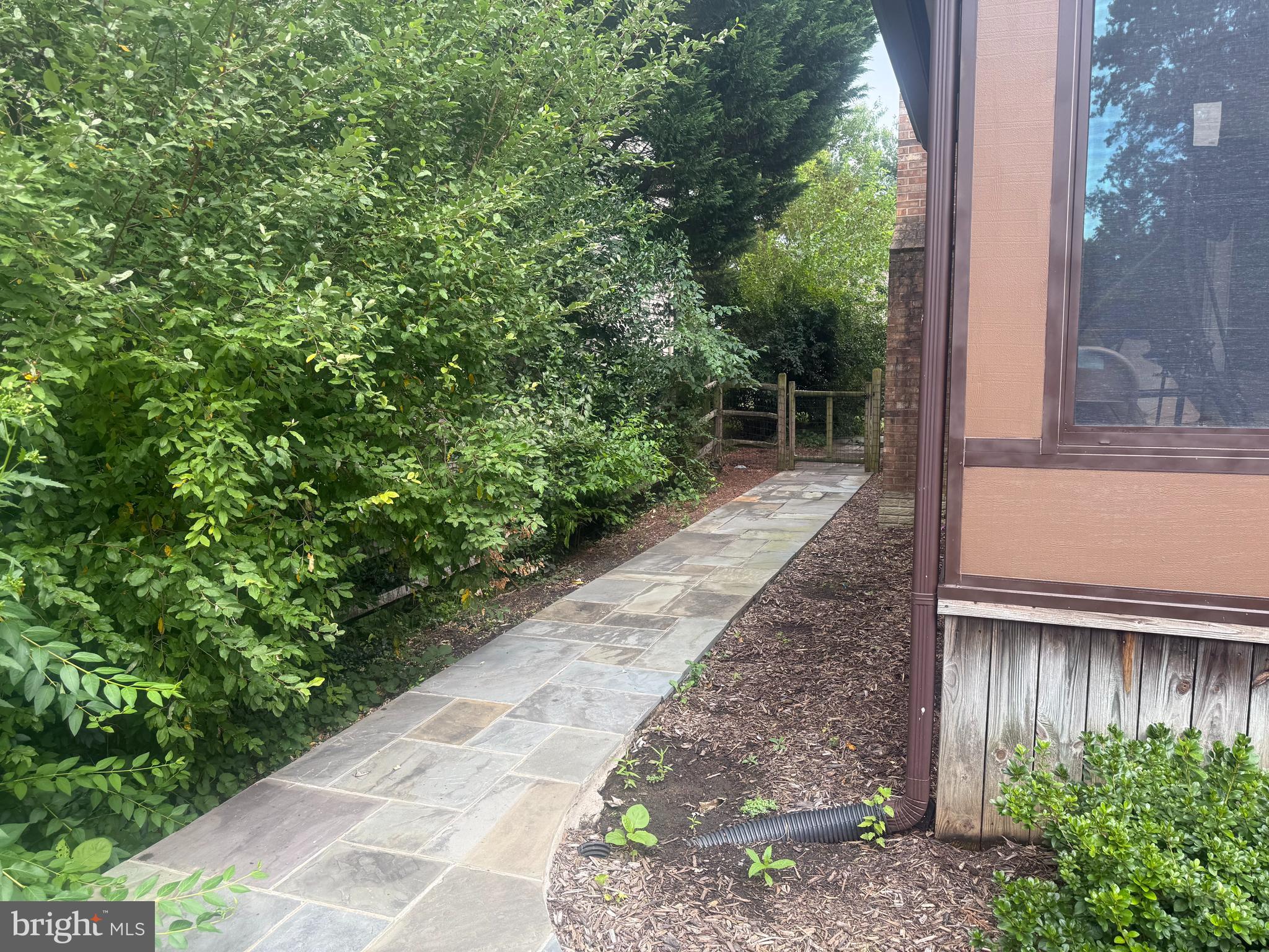 OLNEY OAKS - Residential Lease