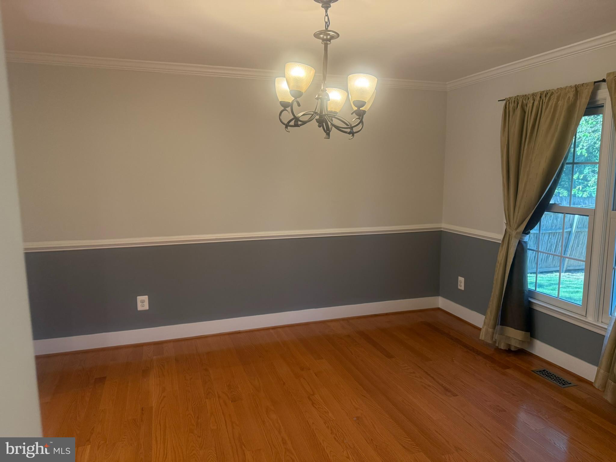 OLNEY OAKS - Residential Lease