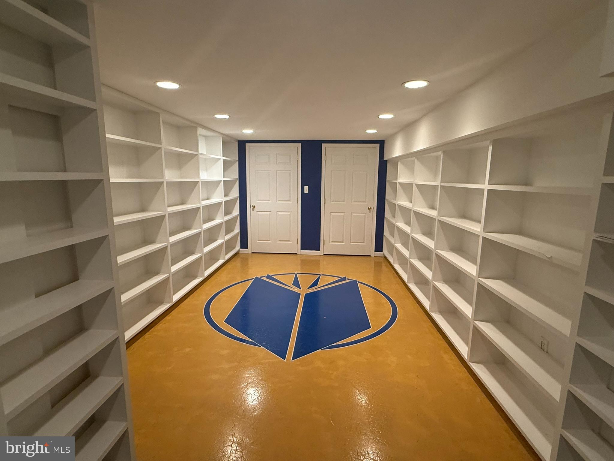 OLNEY OAKS - Residential Lease