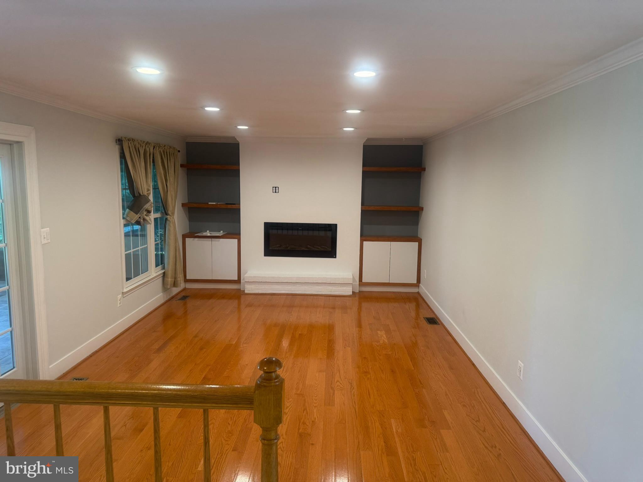 OLNEY OAKS - Residential Lease