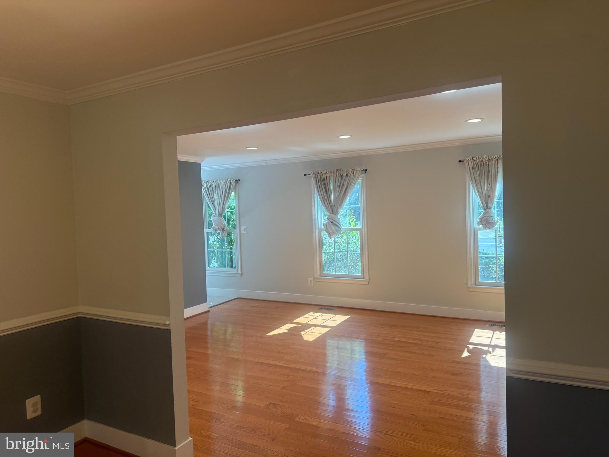 OLNEY OAKS - Residential Lease