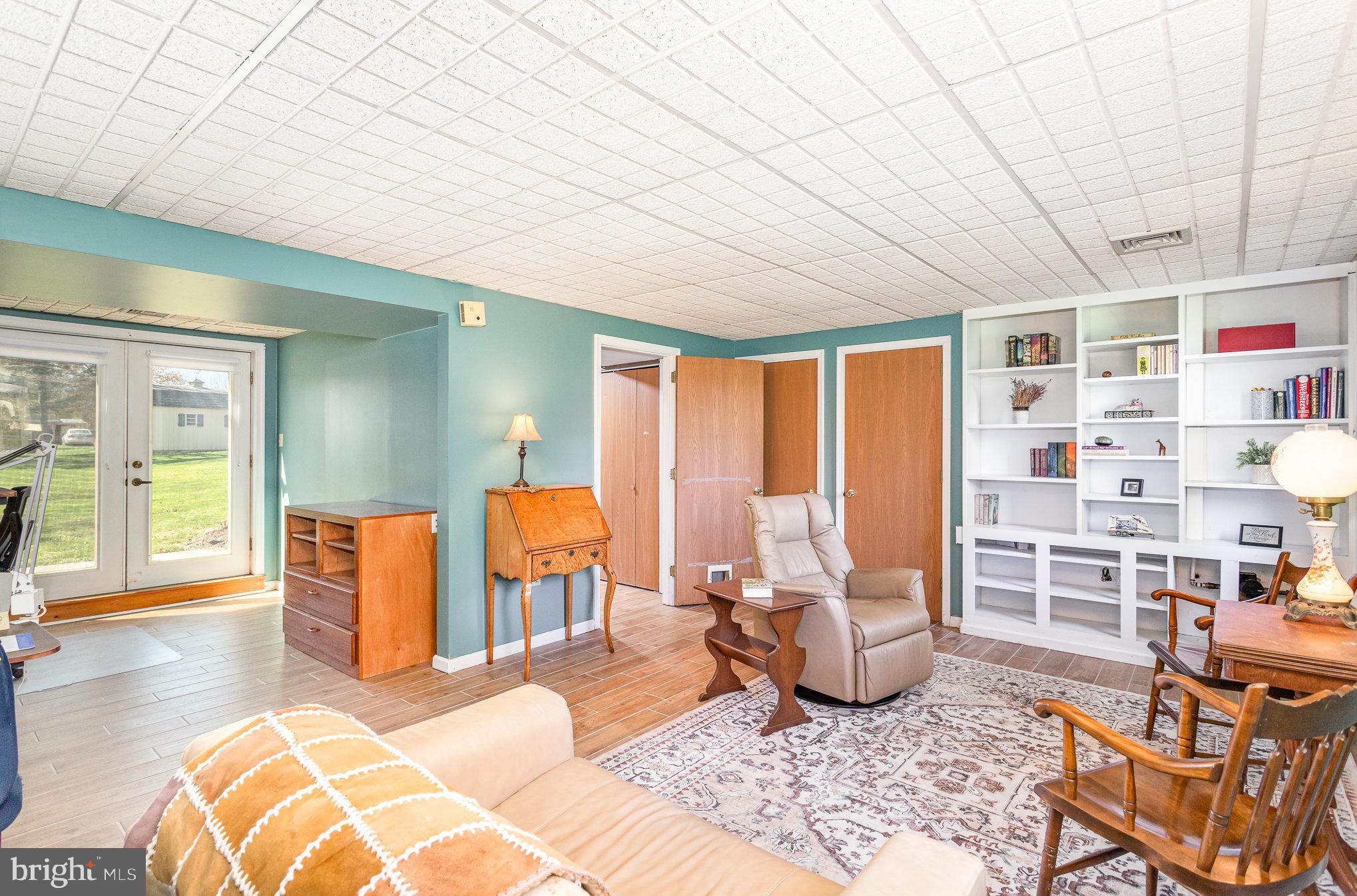 WEST EARL HEIGHTS - Residential