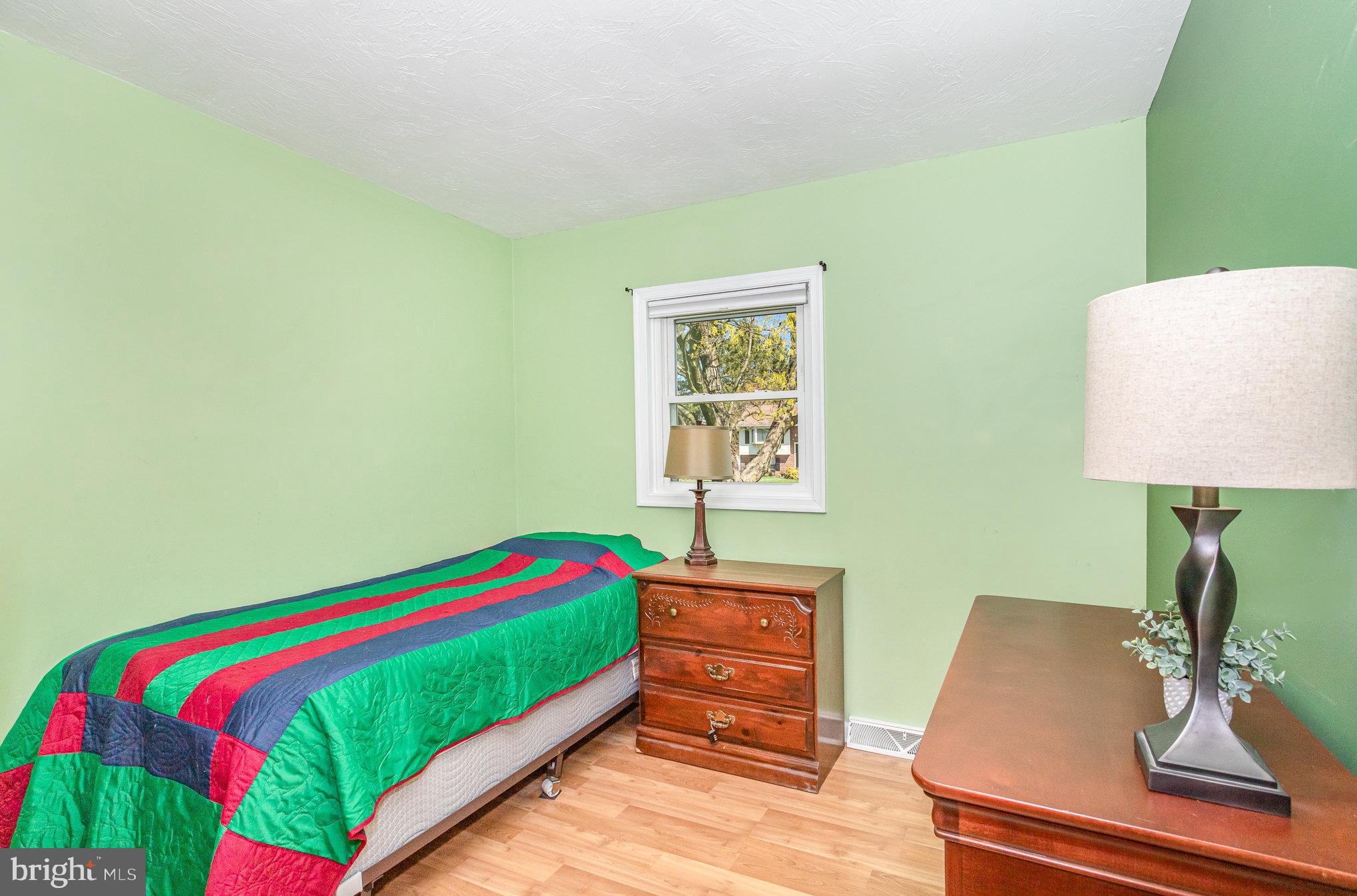 WEST EARL HEIGHTS - Residential