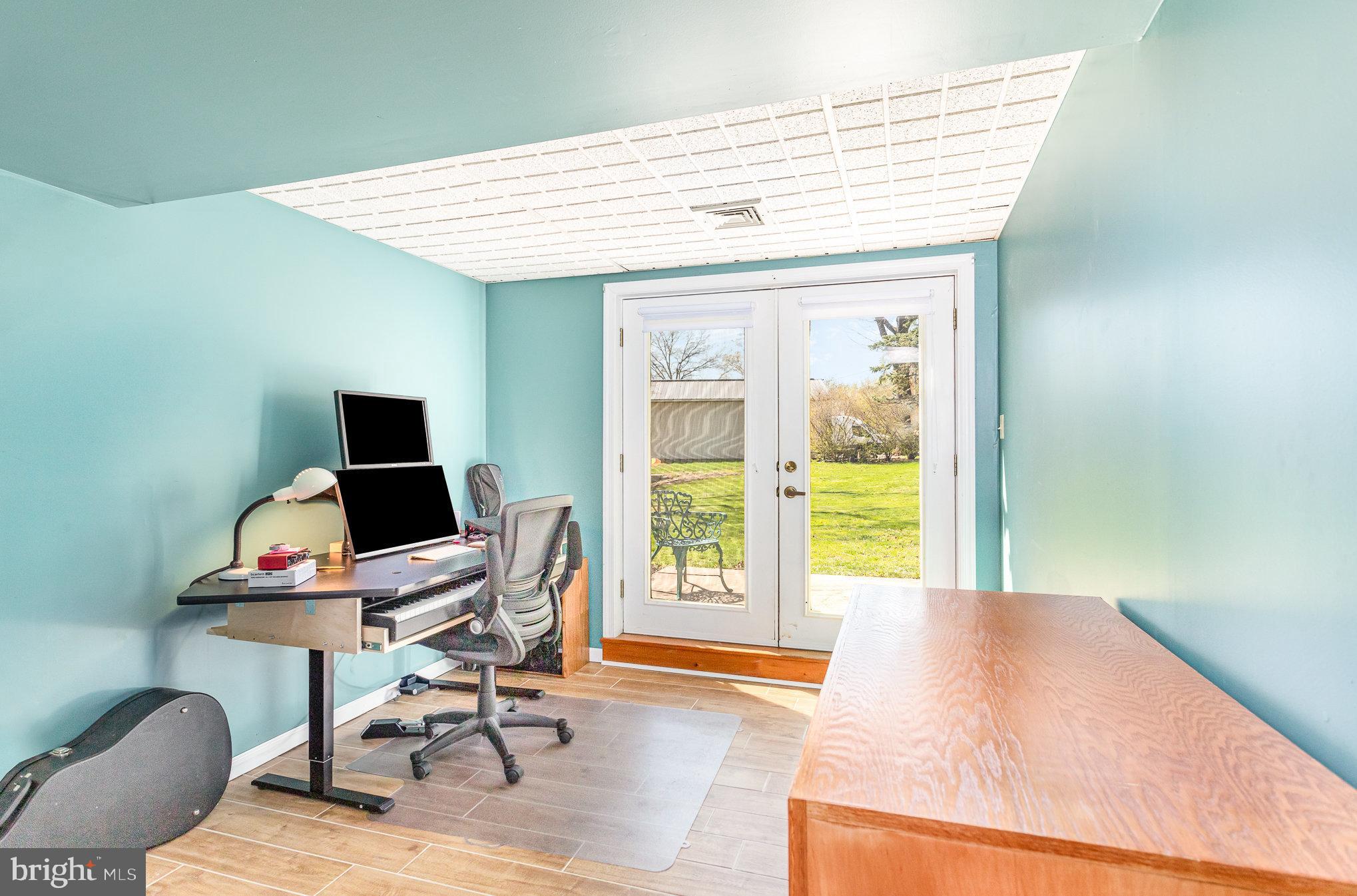 WEST EARL HEIGHTS - Residential