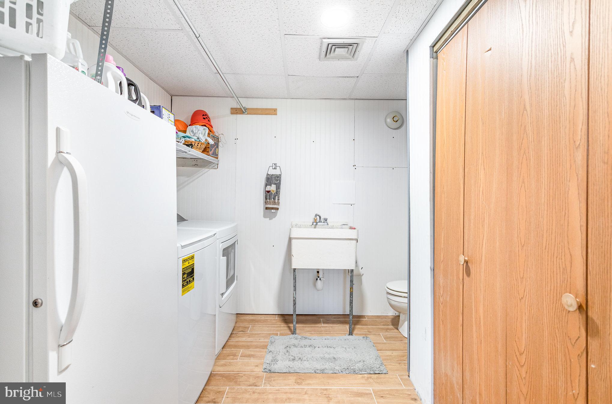 WEST EARL HEIGHTS - Residential