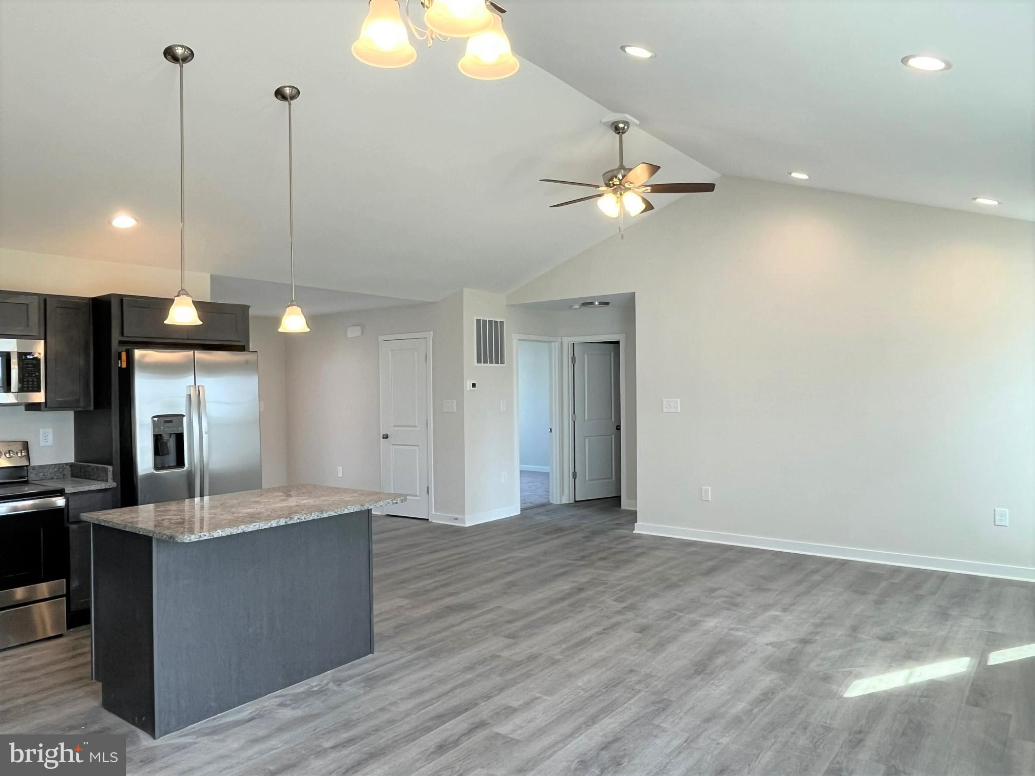 HERITAGE HILLS - Residential