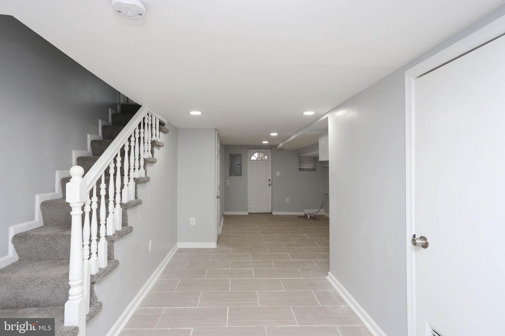 BIDDLE STREET - Residential Lease