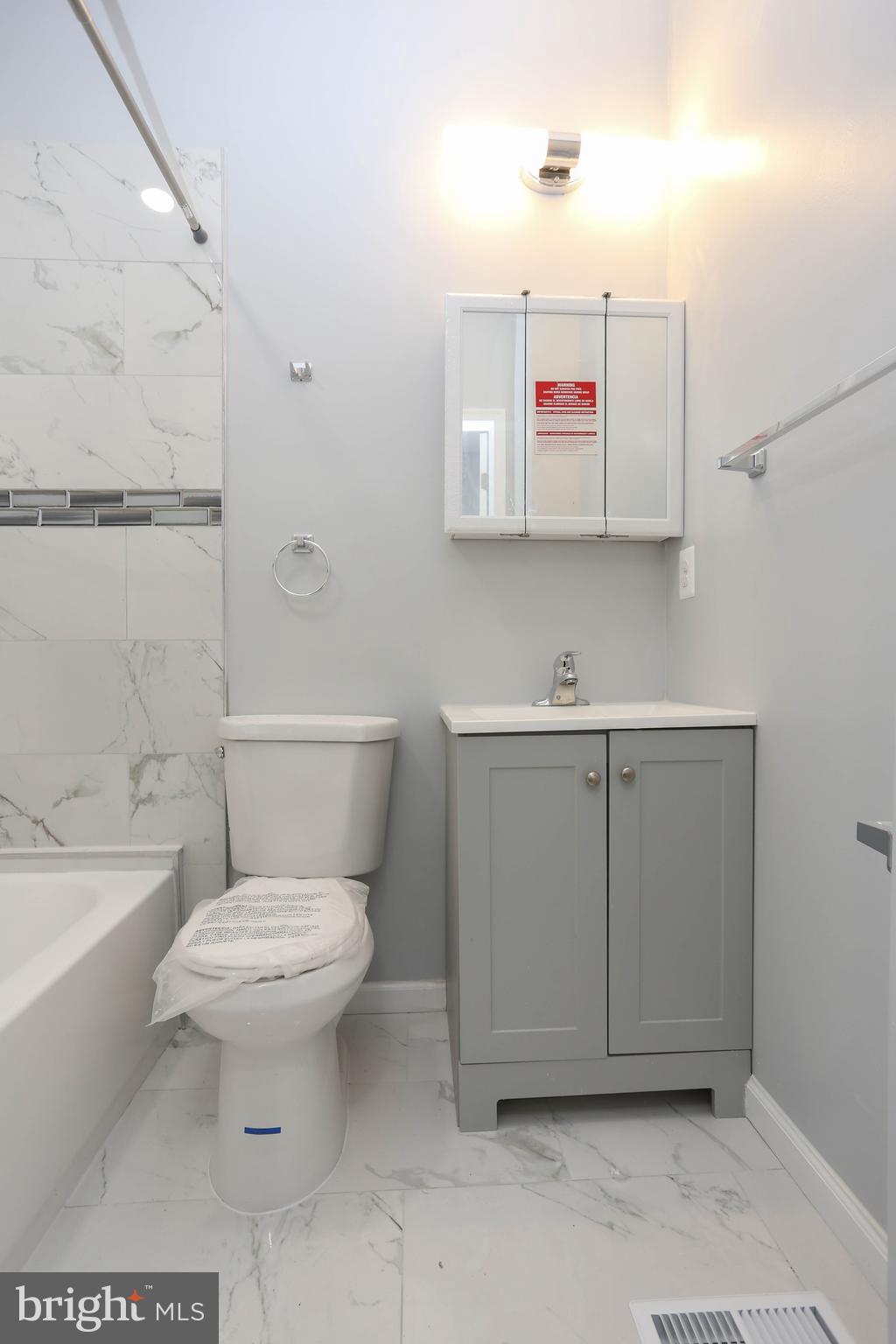 BIDDLE STREET - Residential Lease