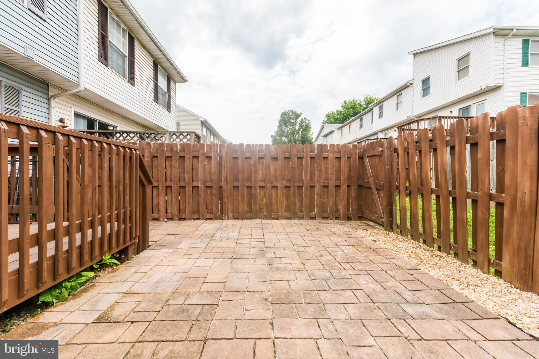 MUSSELMAN SQUARE - Residential