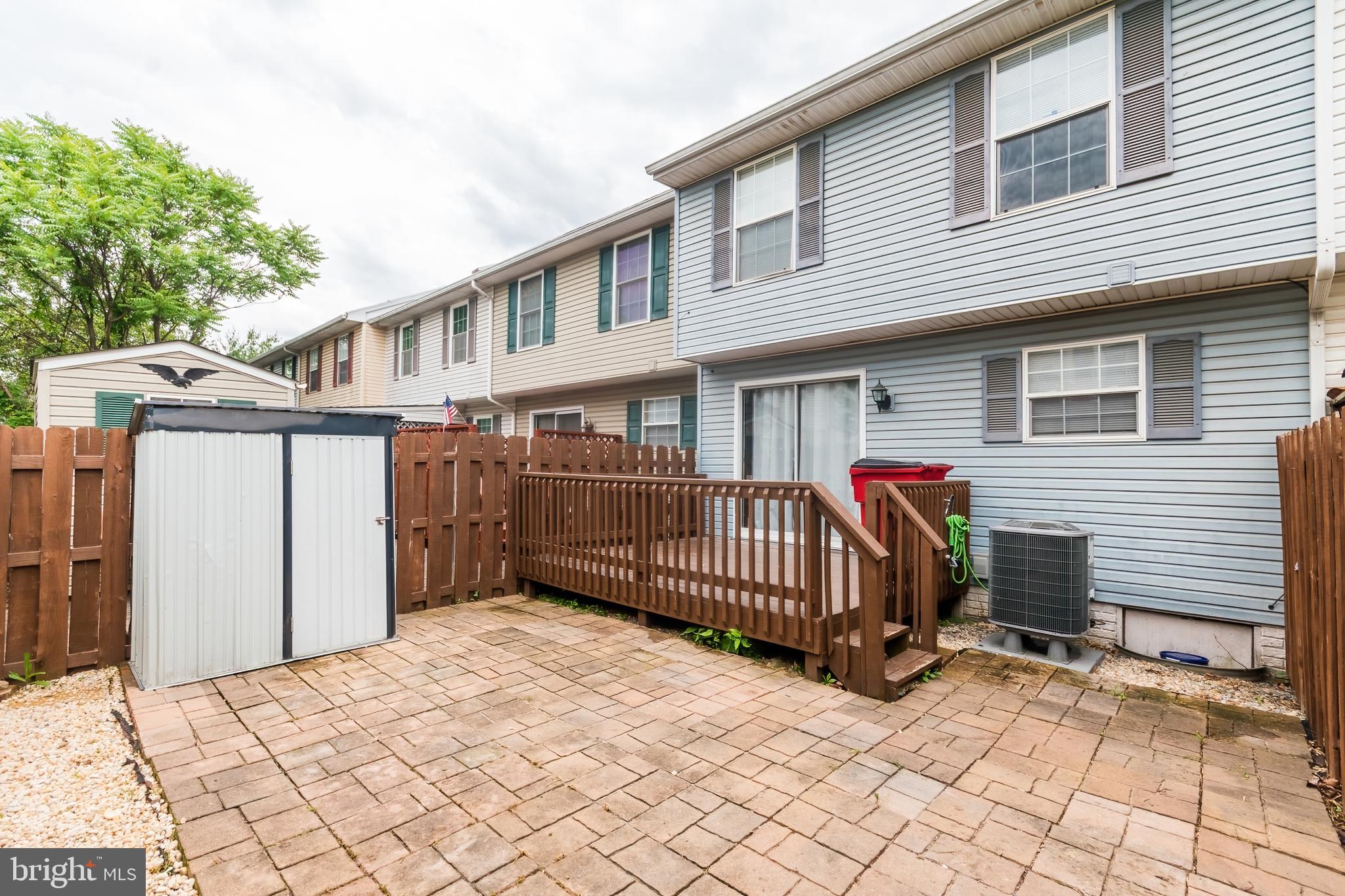 MUSSELMAN SQUARE - Residential