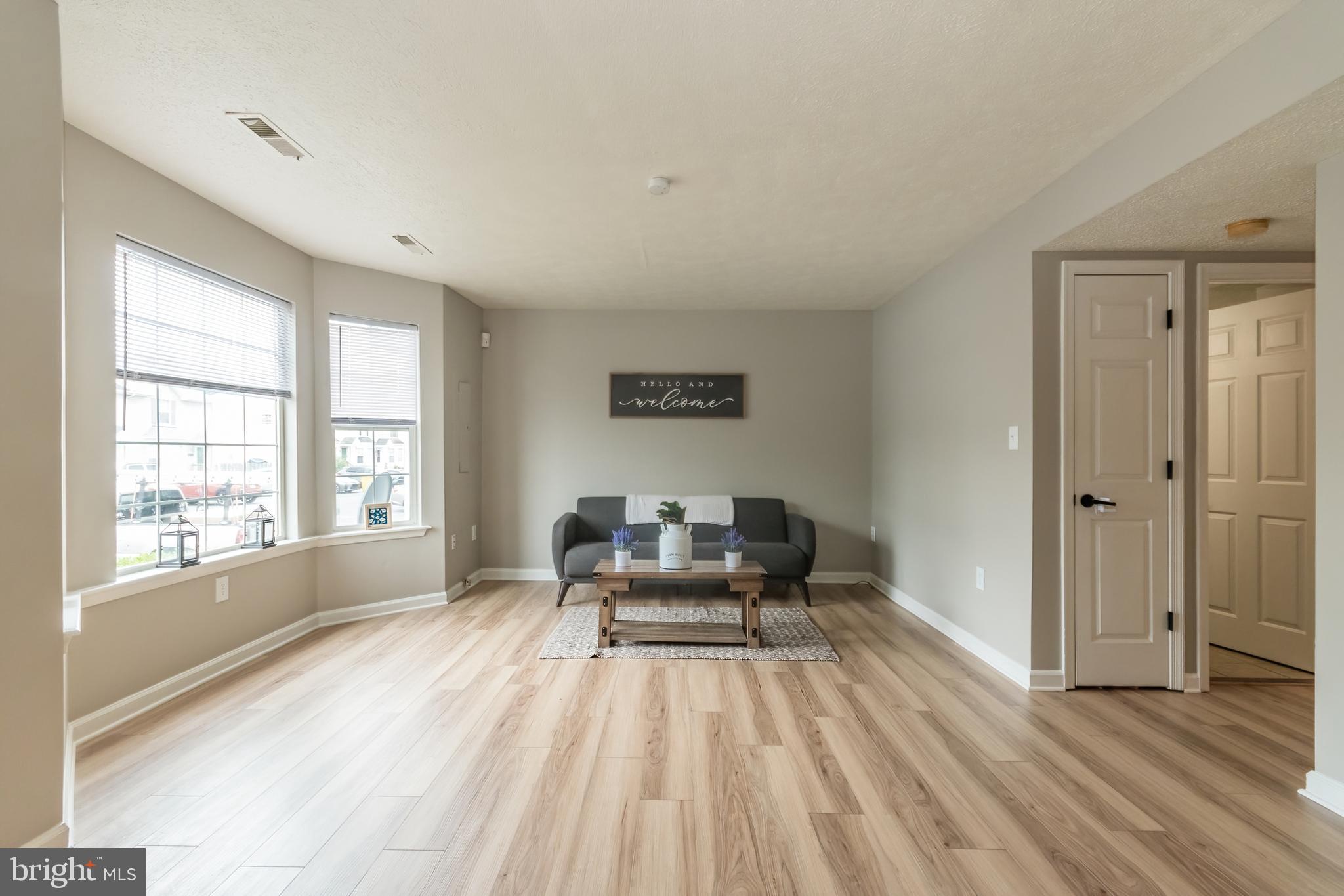 MUSSELMAN SQUARE - Residential