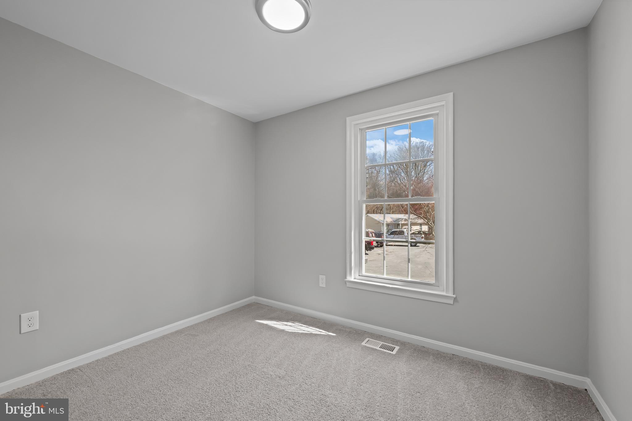 MINERAL SPRING VILLAGE - Residential