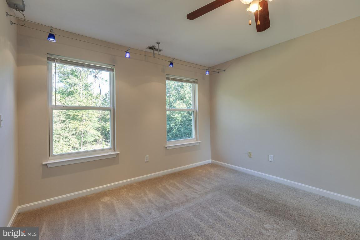 HOLLY HAVEN - Residential Lease