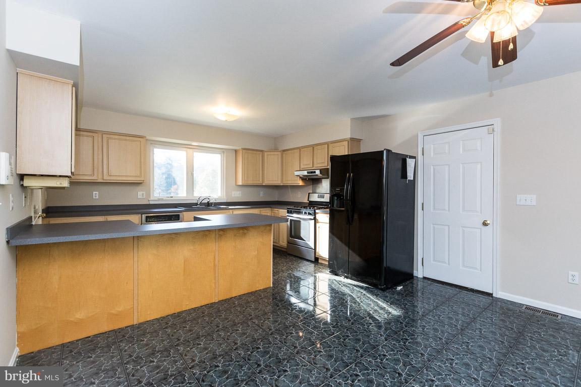 HOLLY HAVEN - Residential Lease