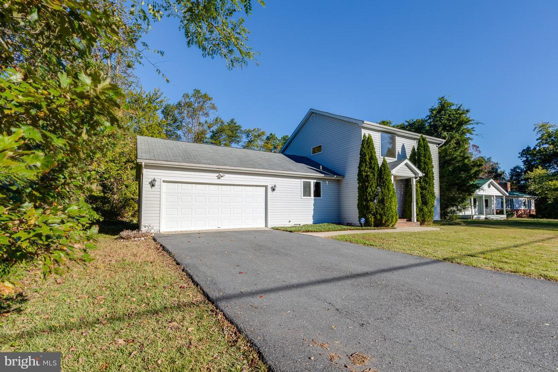 HOLLY HAVEN - Residential Lease