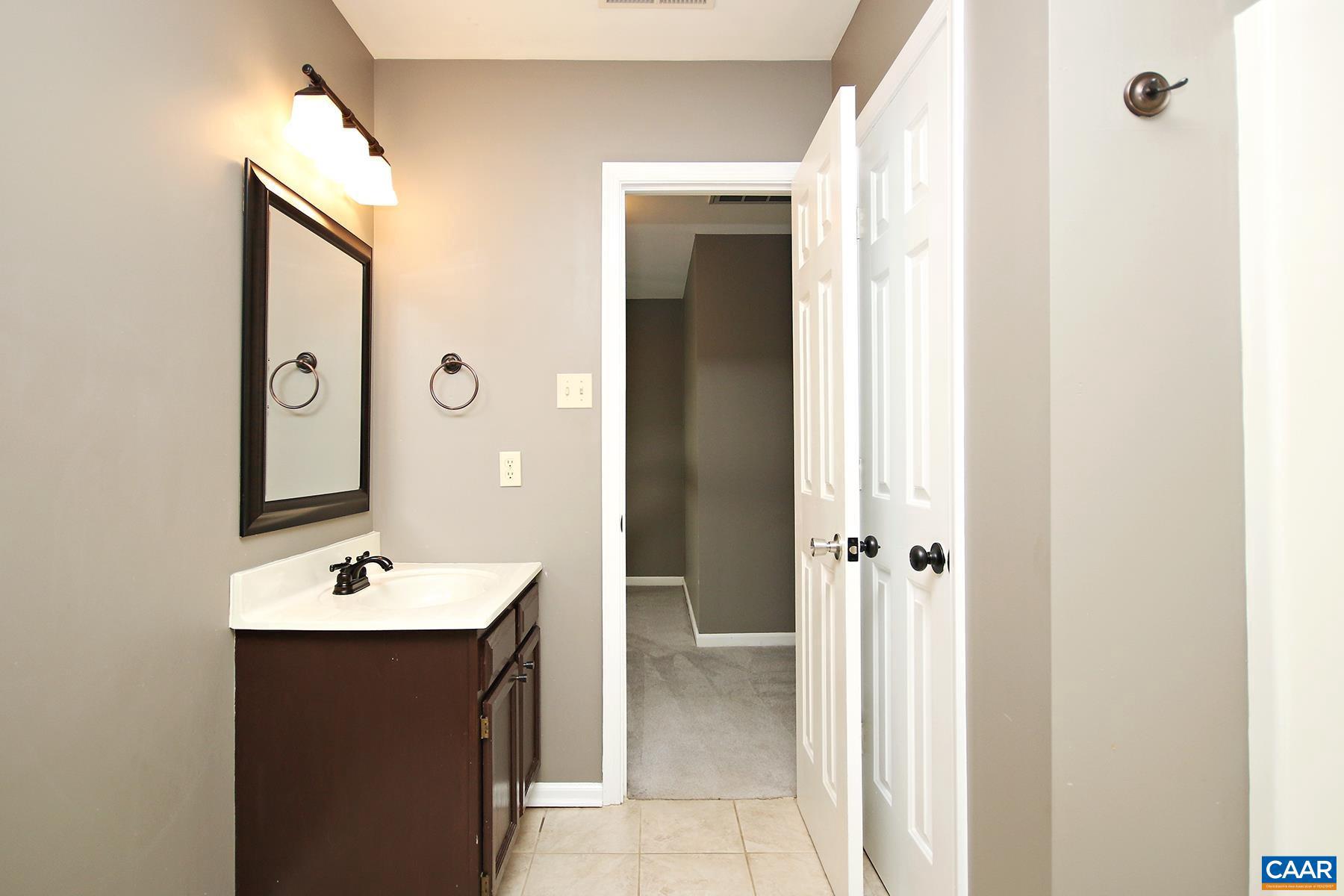 STONEHENGE - Residential Lease