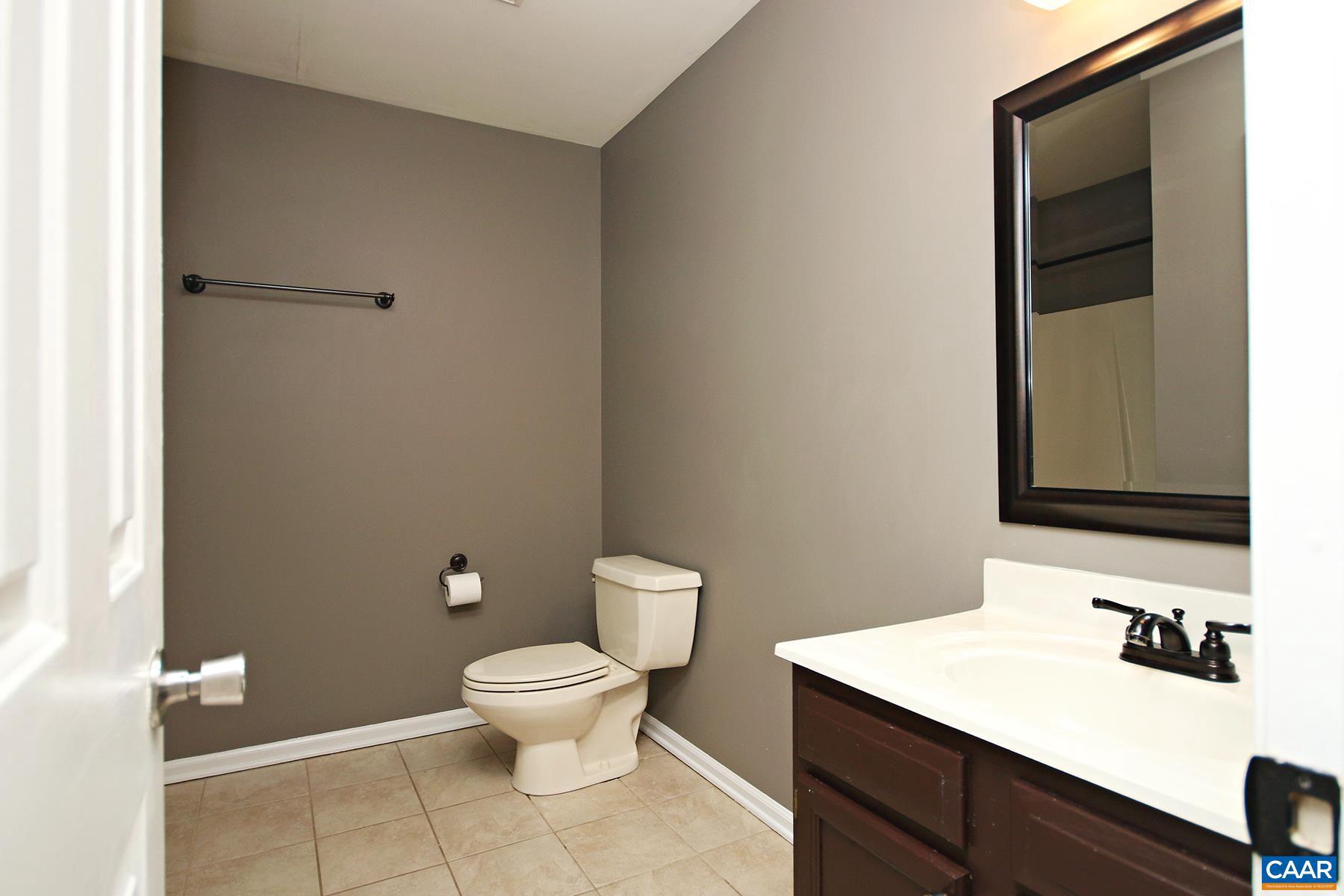 STONEHENGE - Residential Lease