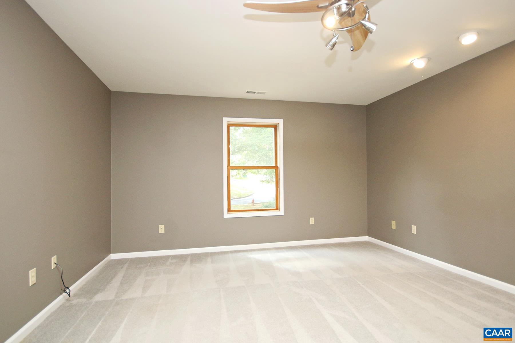 STONEHENGE - Residential Lease