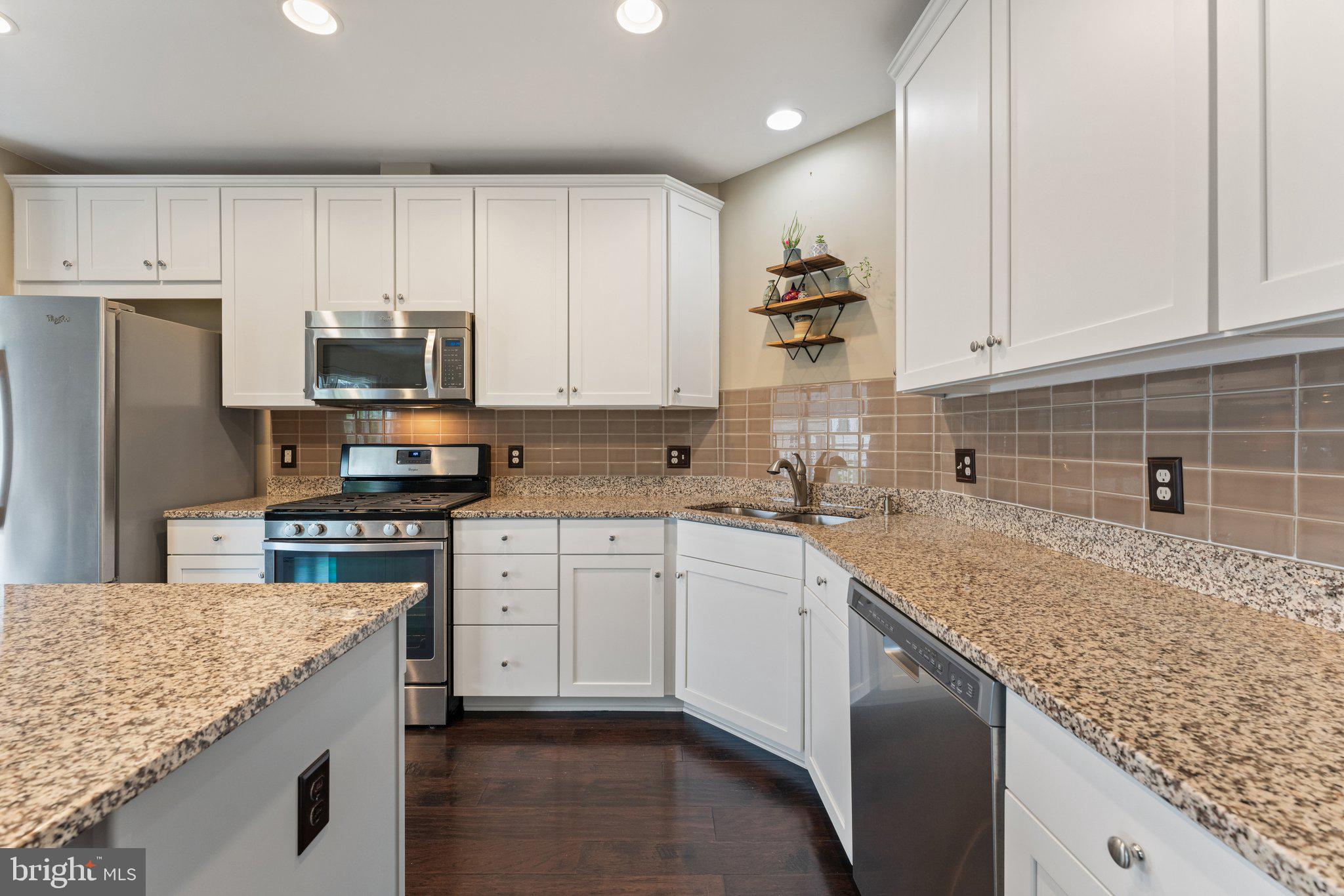 POTOMAC CLUB - Residential