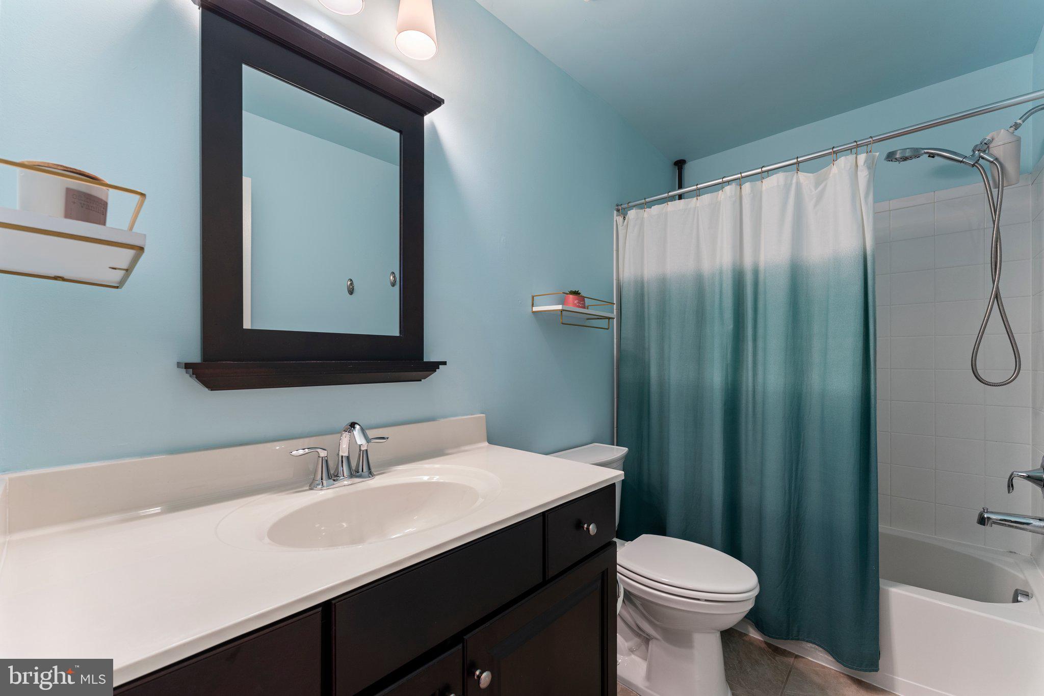 POTOMAC CLUB - Residential