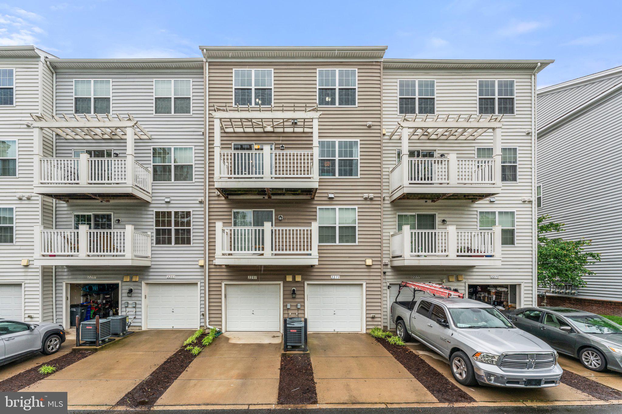 POTOMAC CLUB - Residential