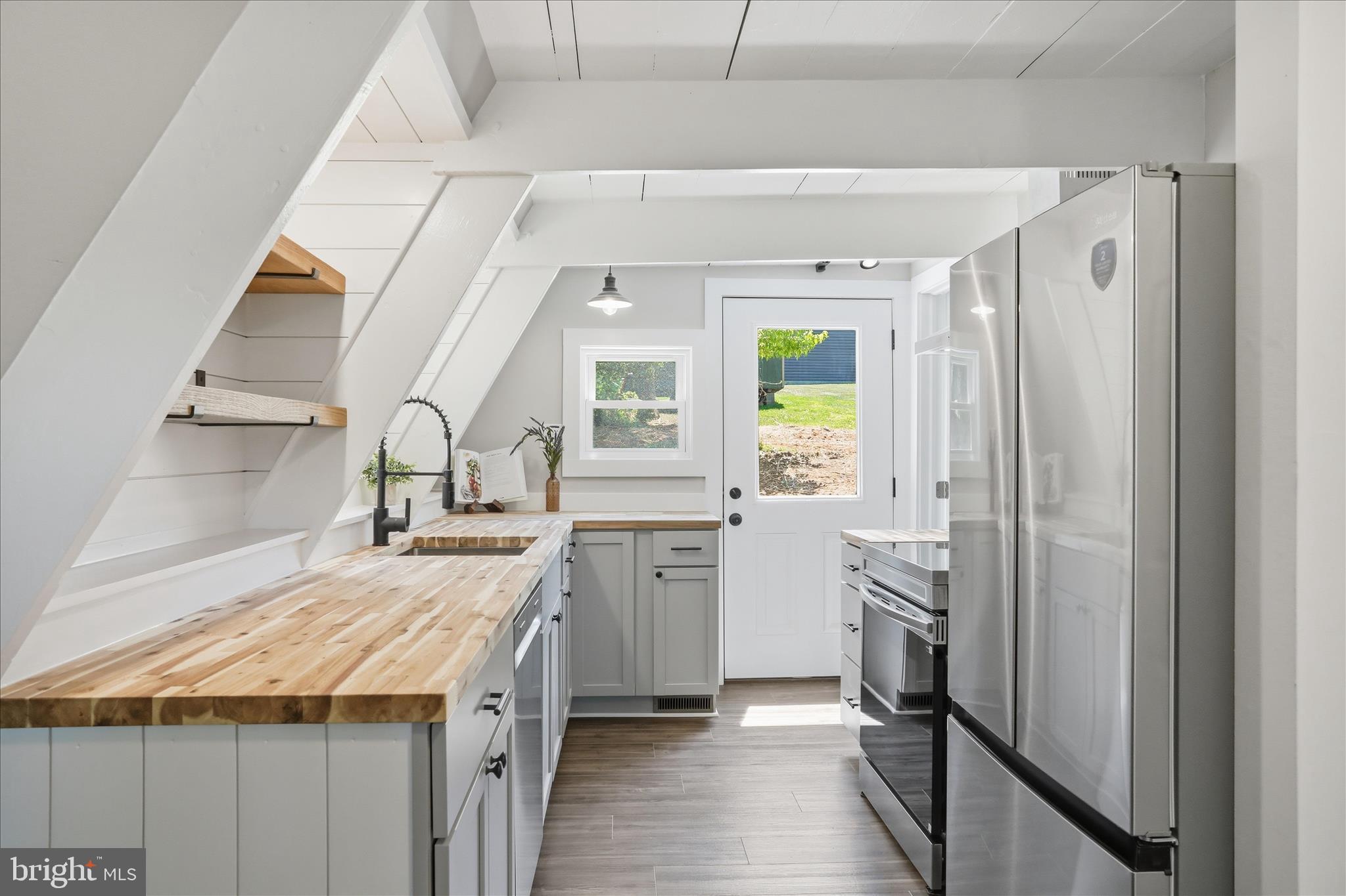 SHENANDOAH  SHORES - Residential