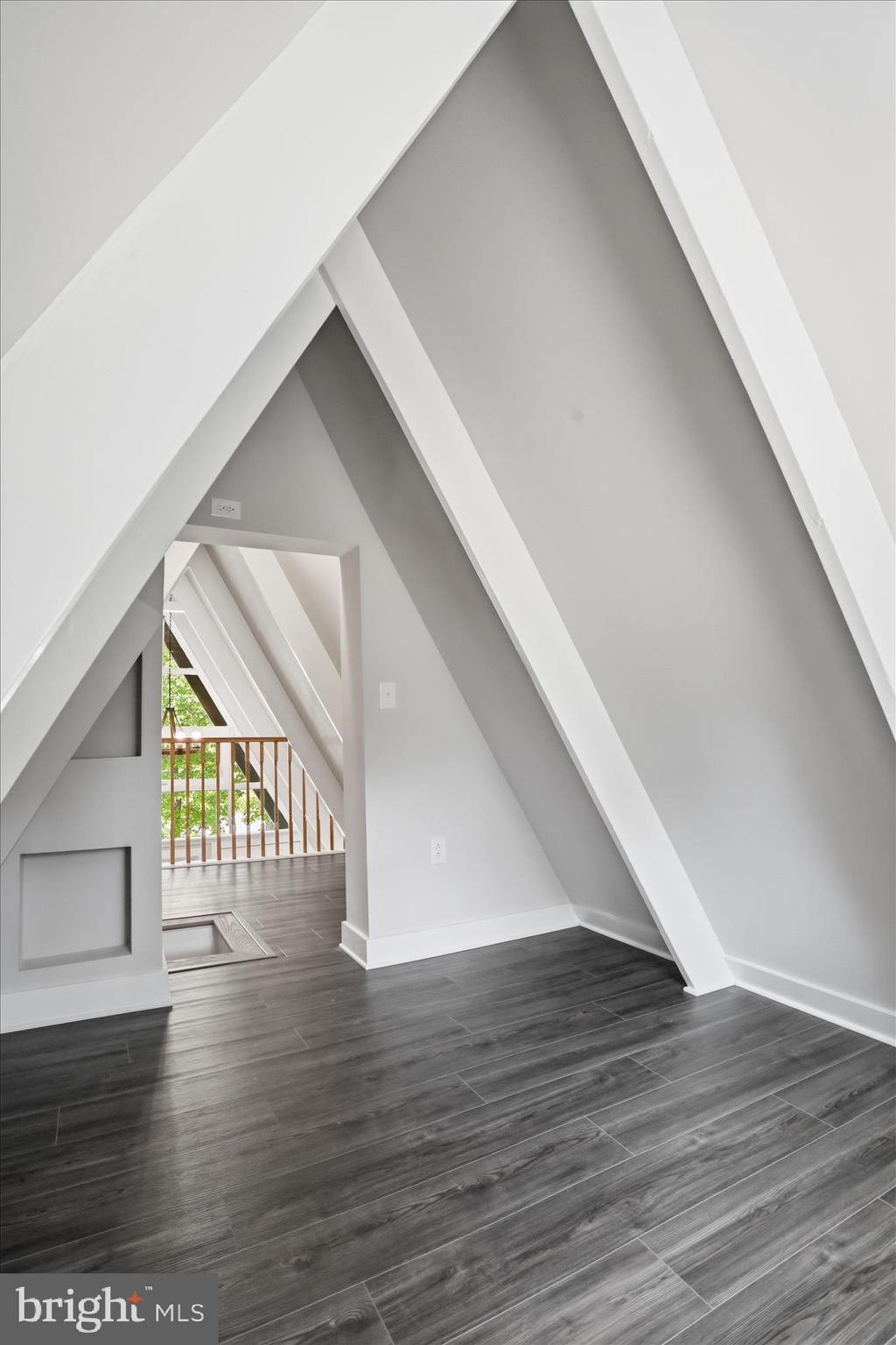 SHENANDOAH  SHORES - Residential