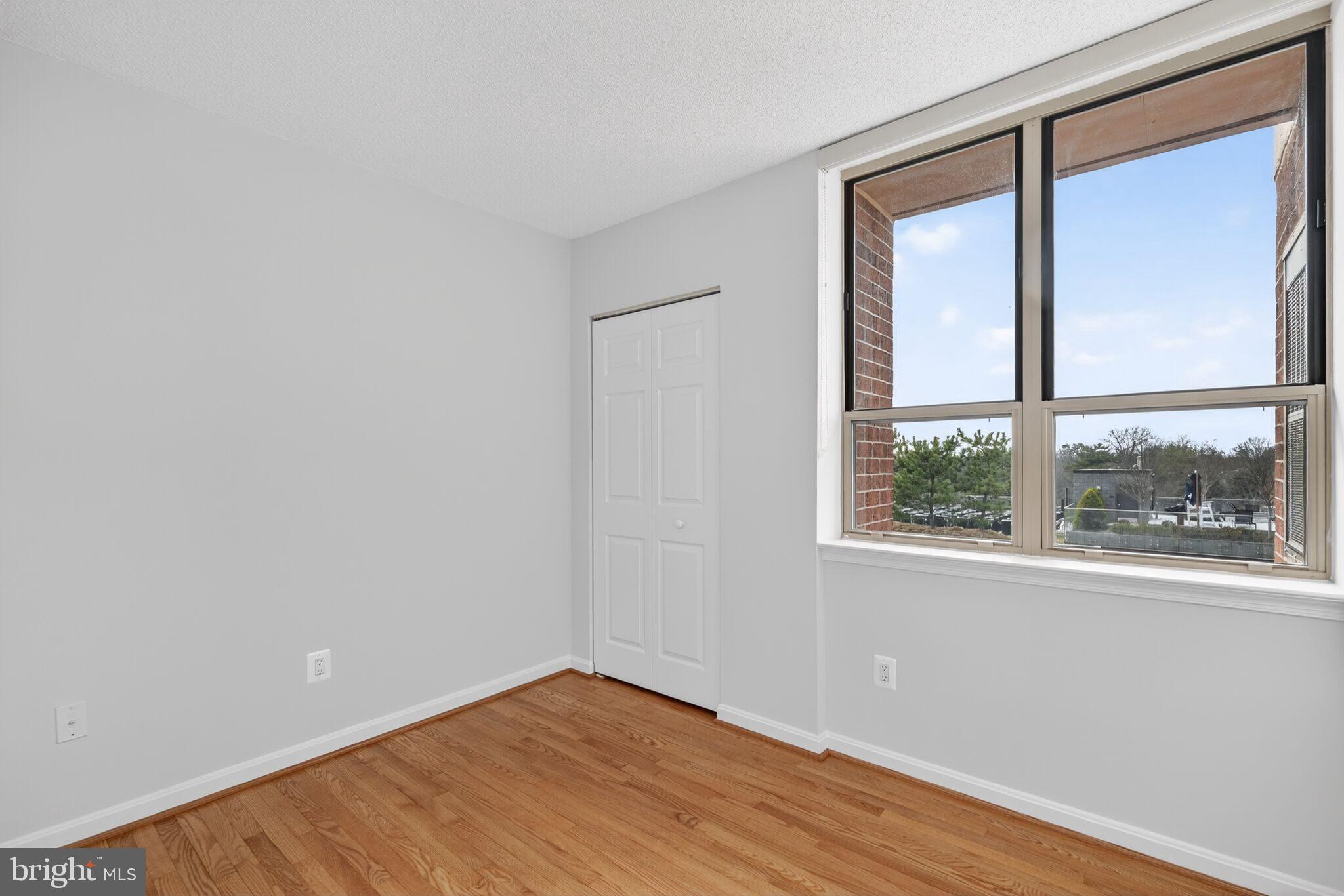 THE CHRISTOPHER - Residential