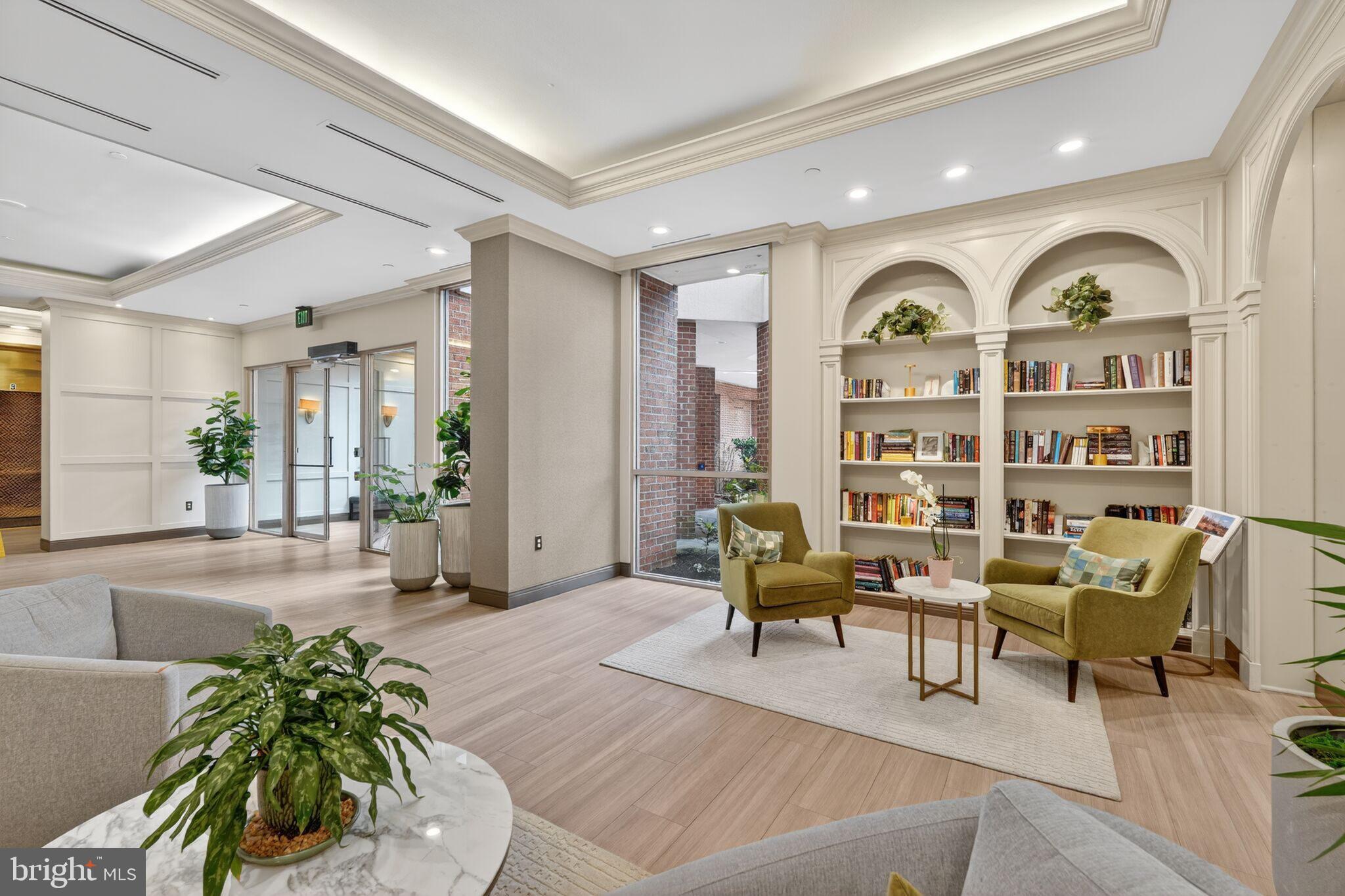 THE CHRISTOPHER - Residential