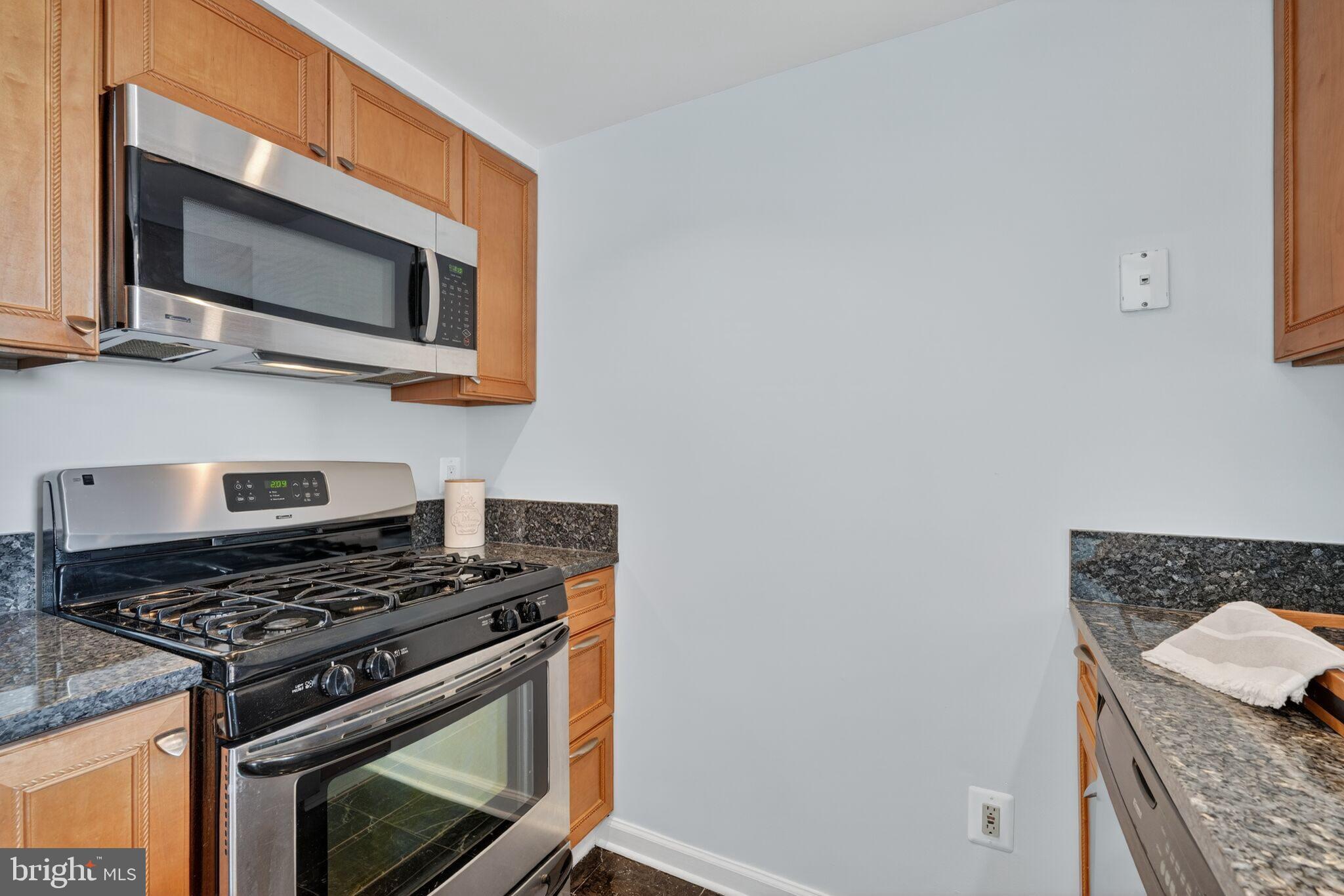 THE CHRISTOPHER - Residential