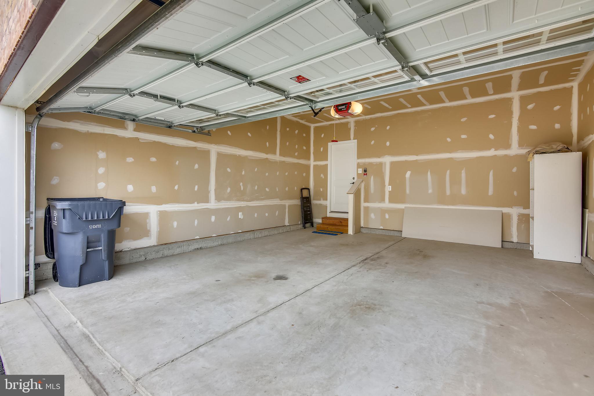 MEDLEY ESTATES - Residential