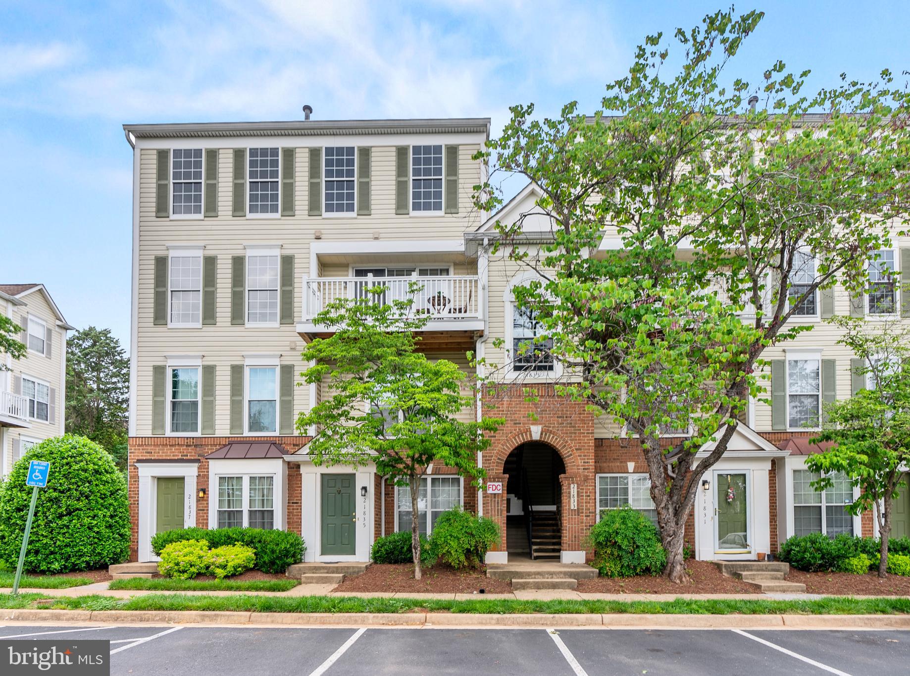 21833 BALDWIN SQUARE 300