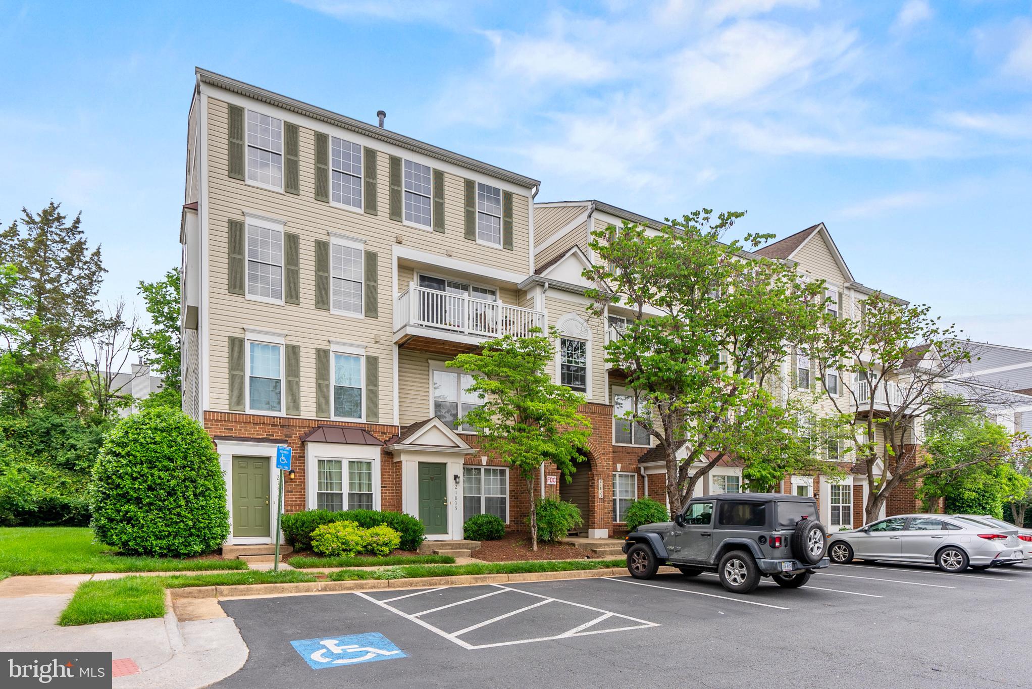 21833 BALDWIN SQUARE 300