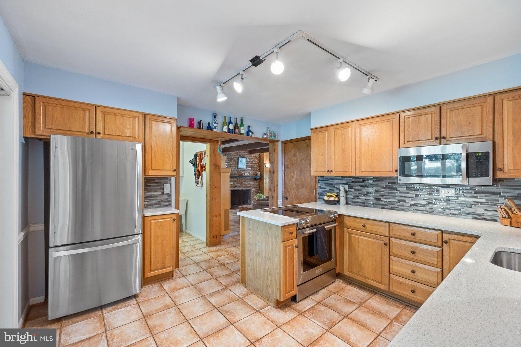 ALLVIEW ESTATES - Residential