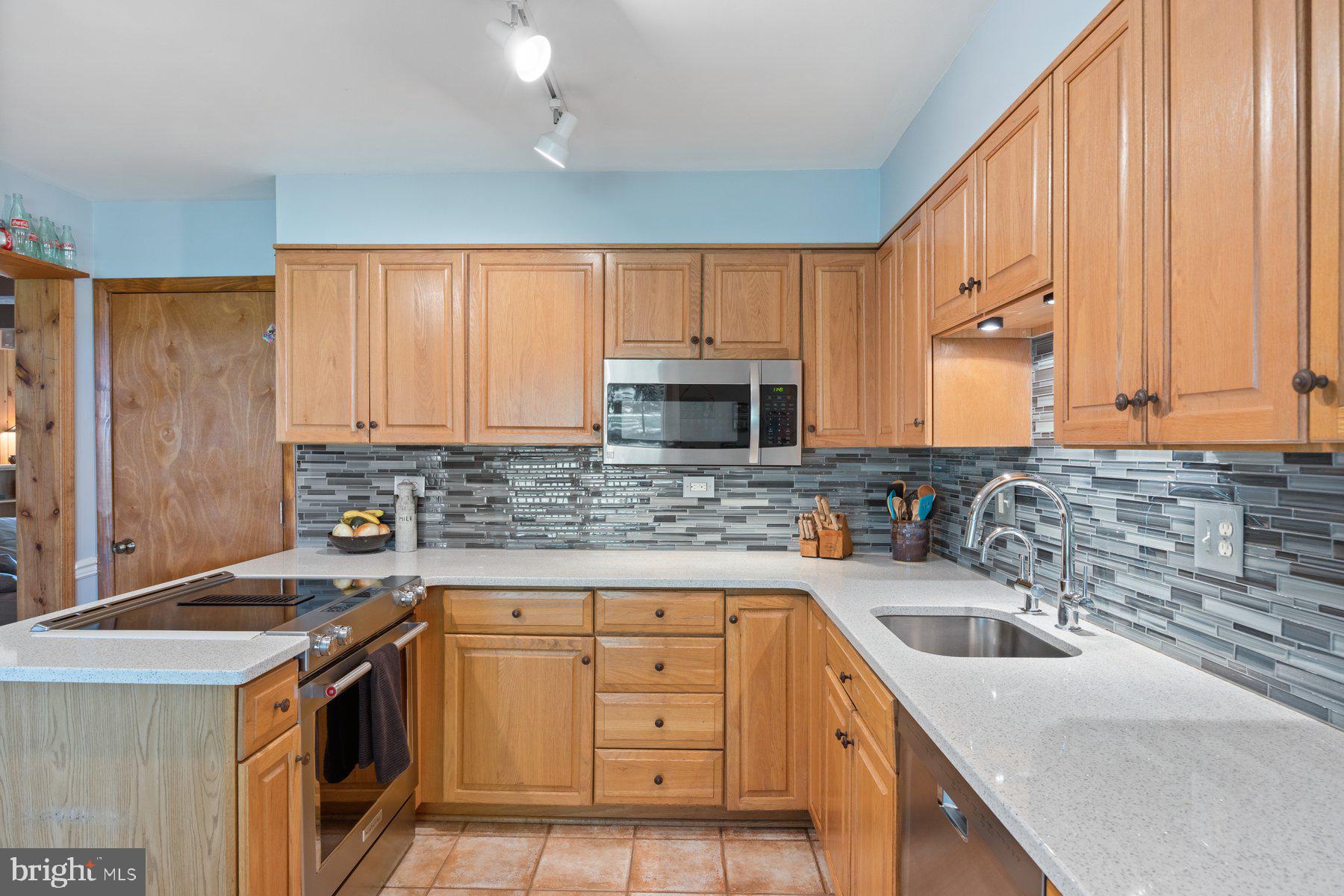 ALLVIEW ESTATES - Residential