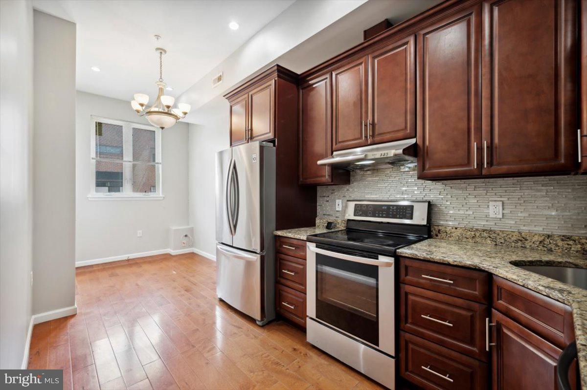 WASHINGTON SQ WEST - Residential Lease