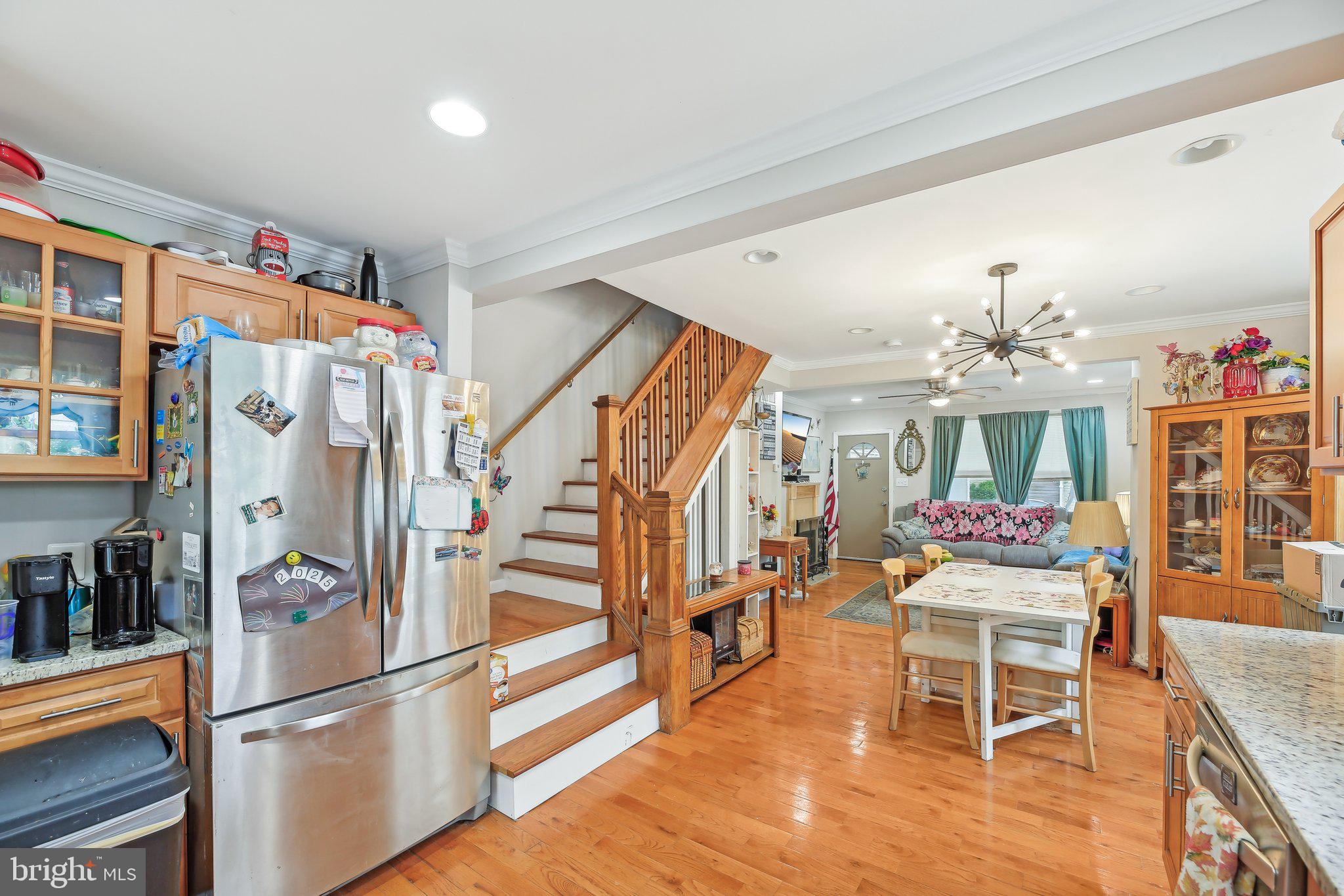 WOODSIDE - Residential