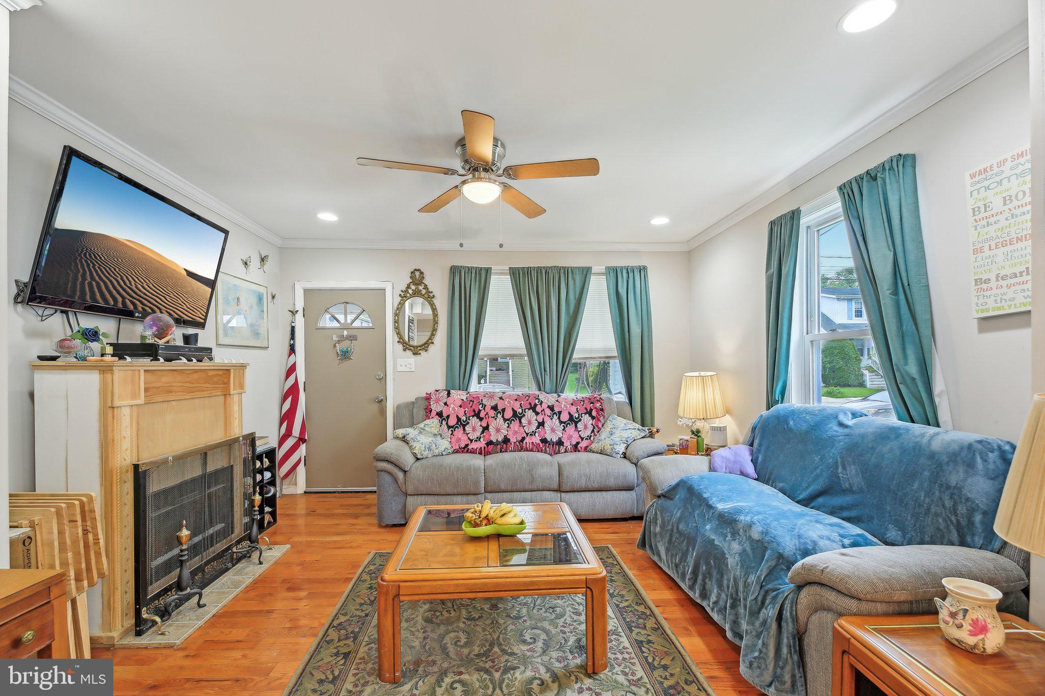 WOODSIDE - Residential