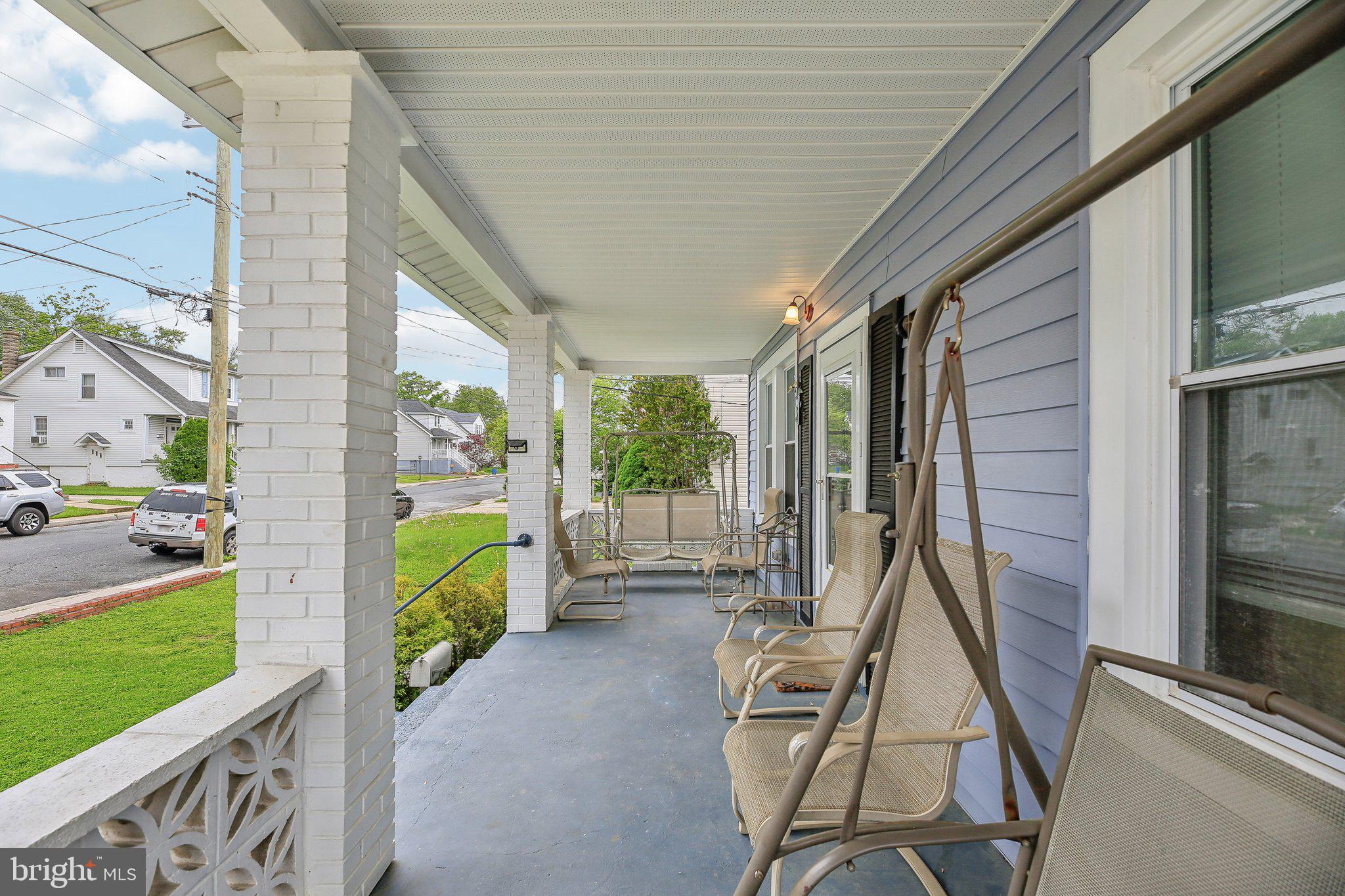 WOODSIDE - Residential