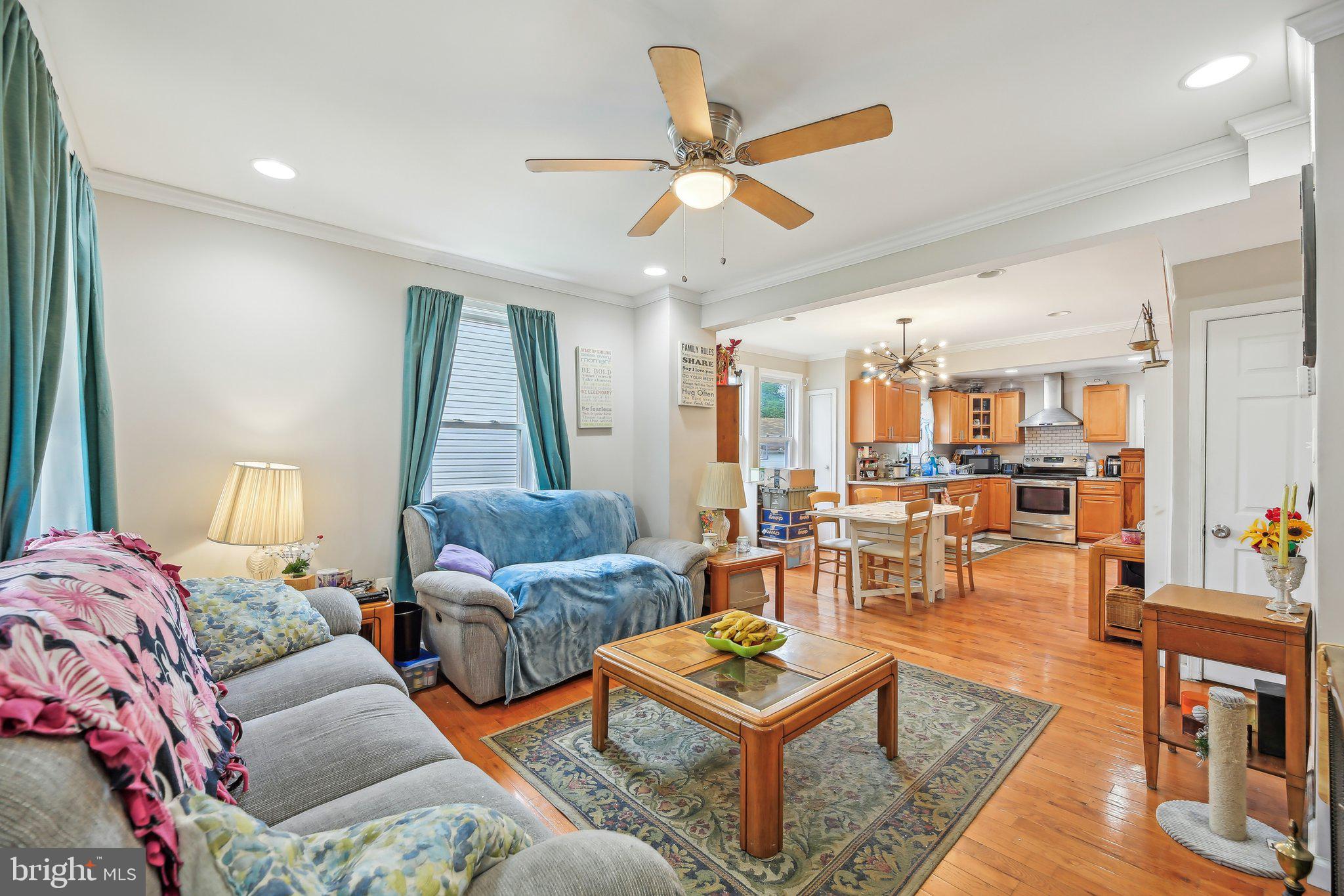 WOODSIDE - Residential