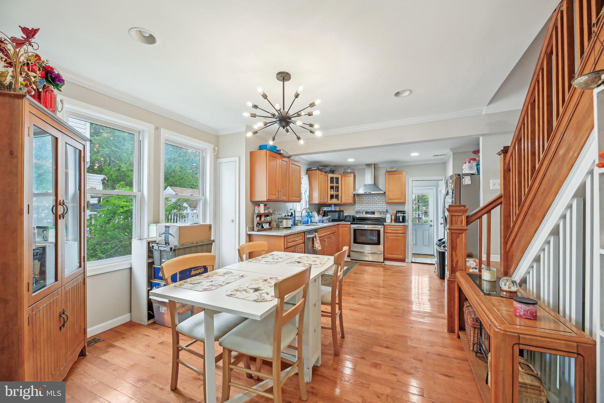 WOODSIDE - Residential