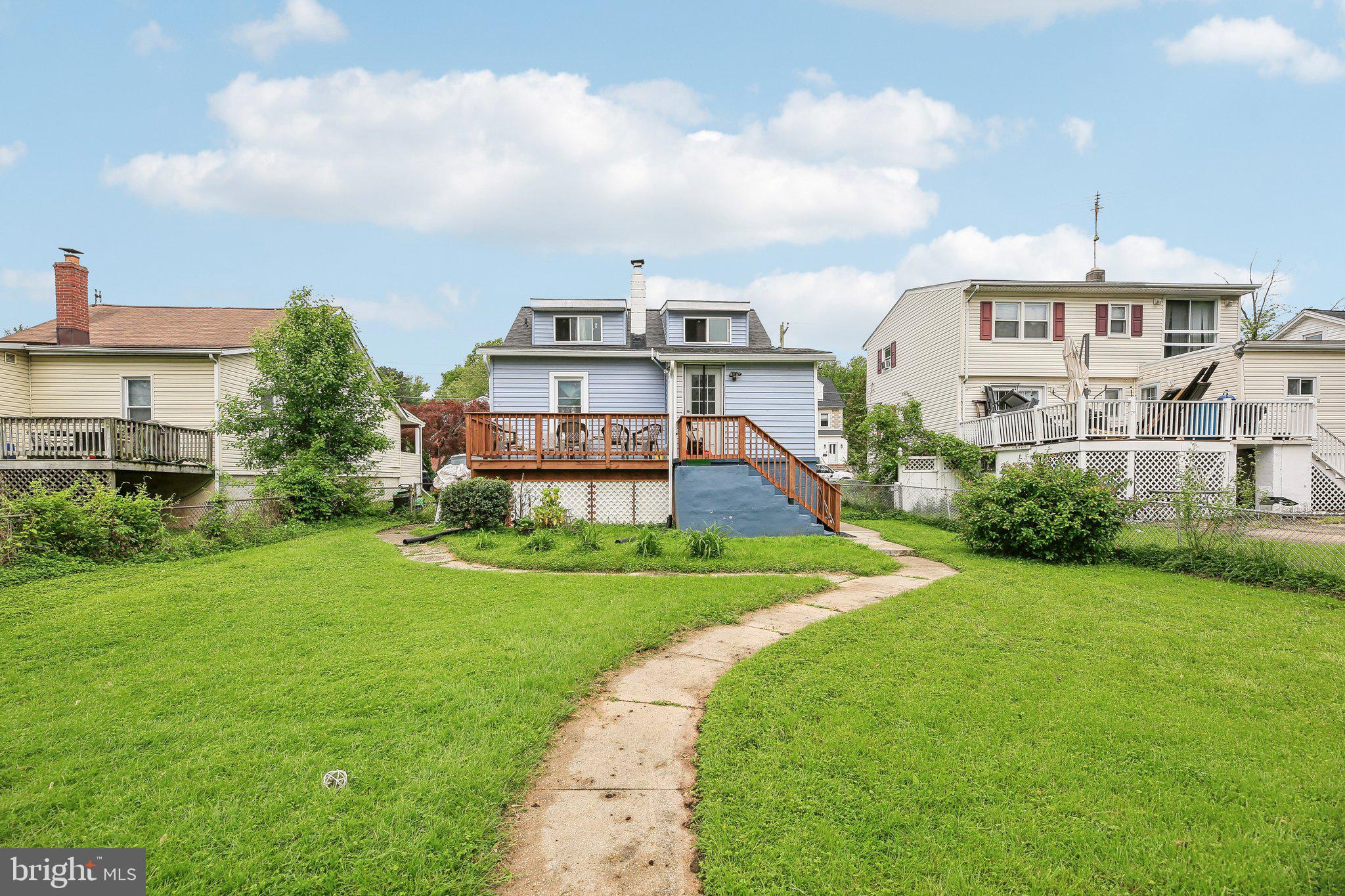WOODSIDE - Residential