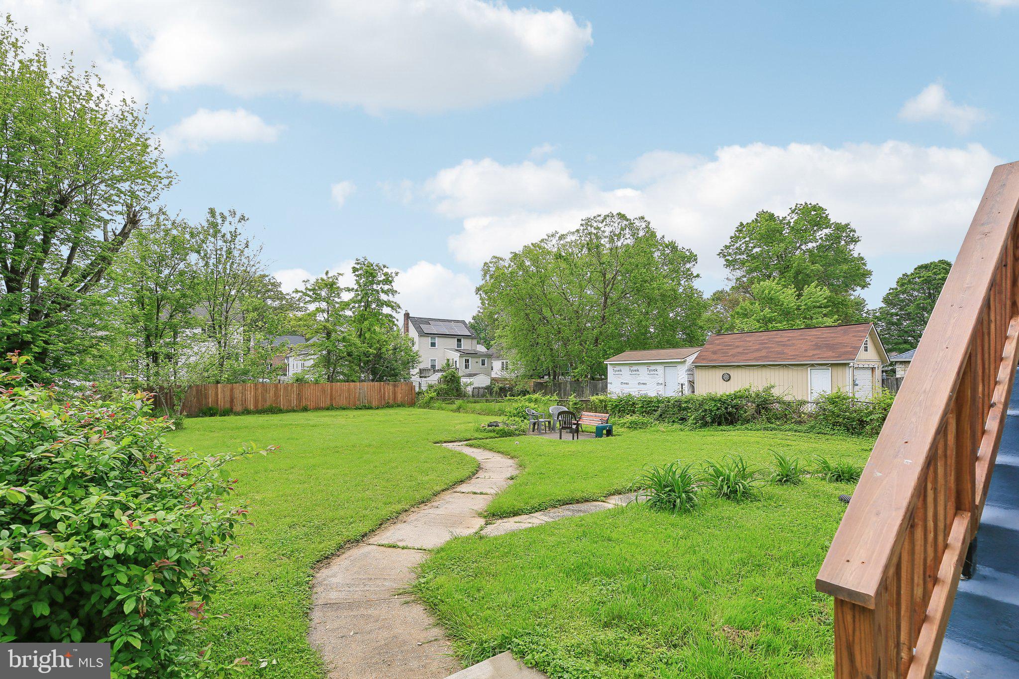 WOODSIDE - Residential