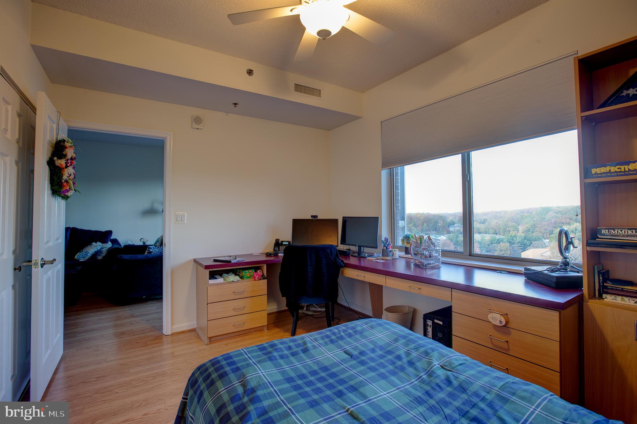 VANTAGE POINT EAST AT LEISURE WORLD - Residential Lease